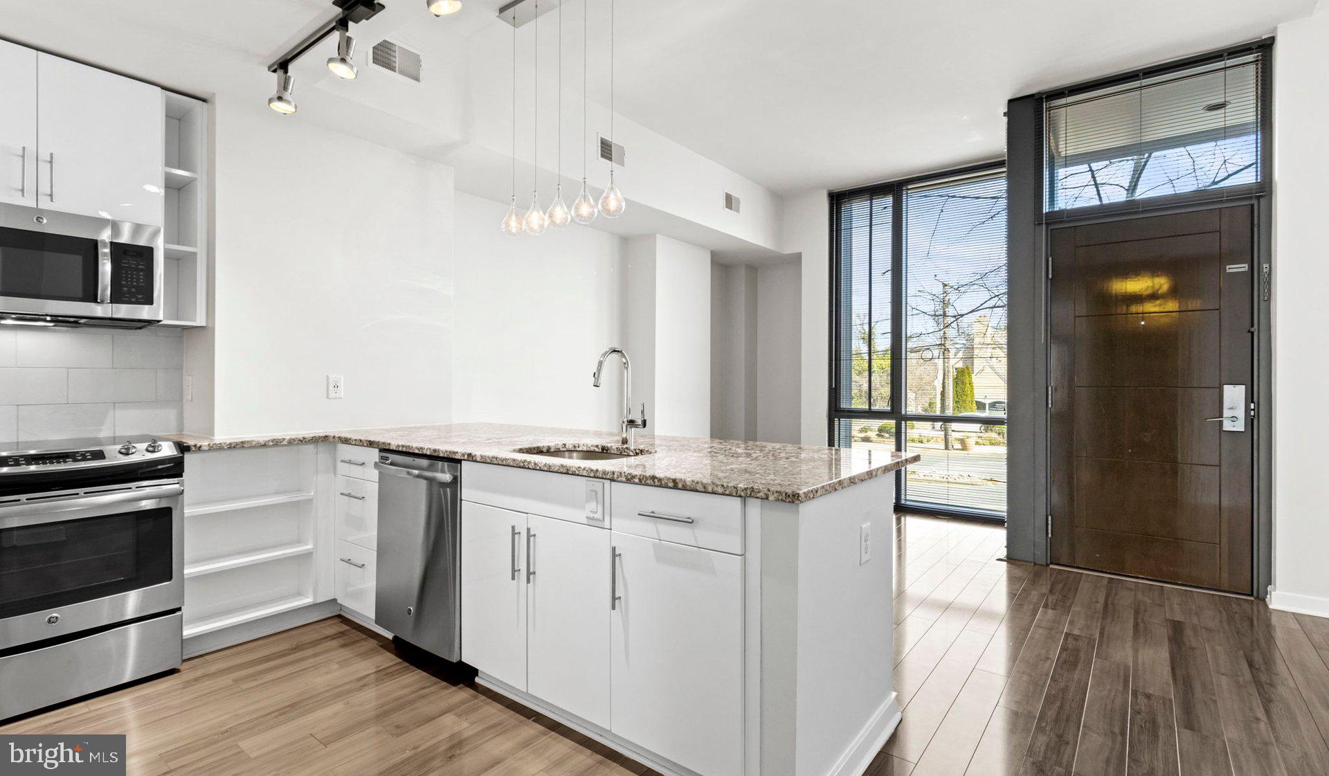 8300 WISCONSIN AVENUE 2B-1-315