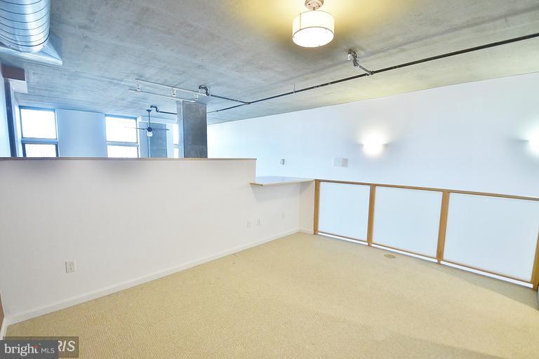 SHIRLINGTON VILLAGE - Residential Lease