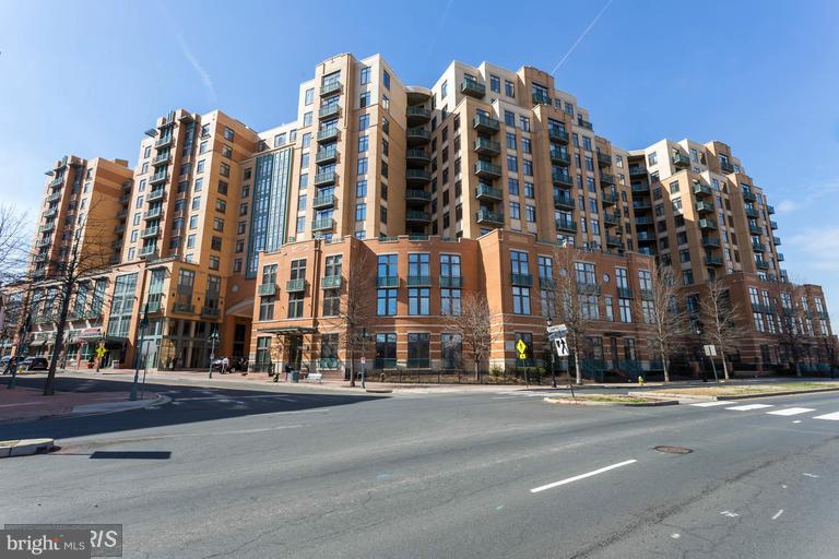 SHIRLINGTON VILLAGE - Residential Lease