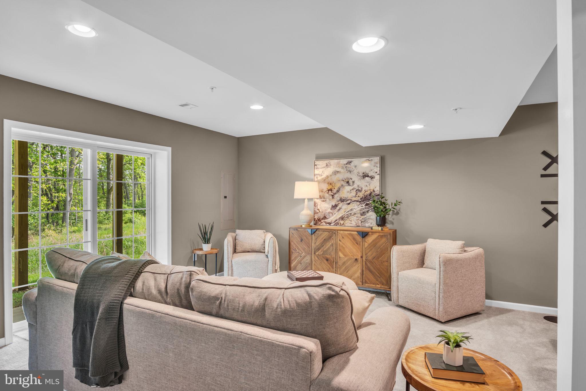 MAYAPPLE WOODS - Residential