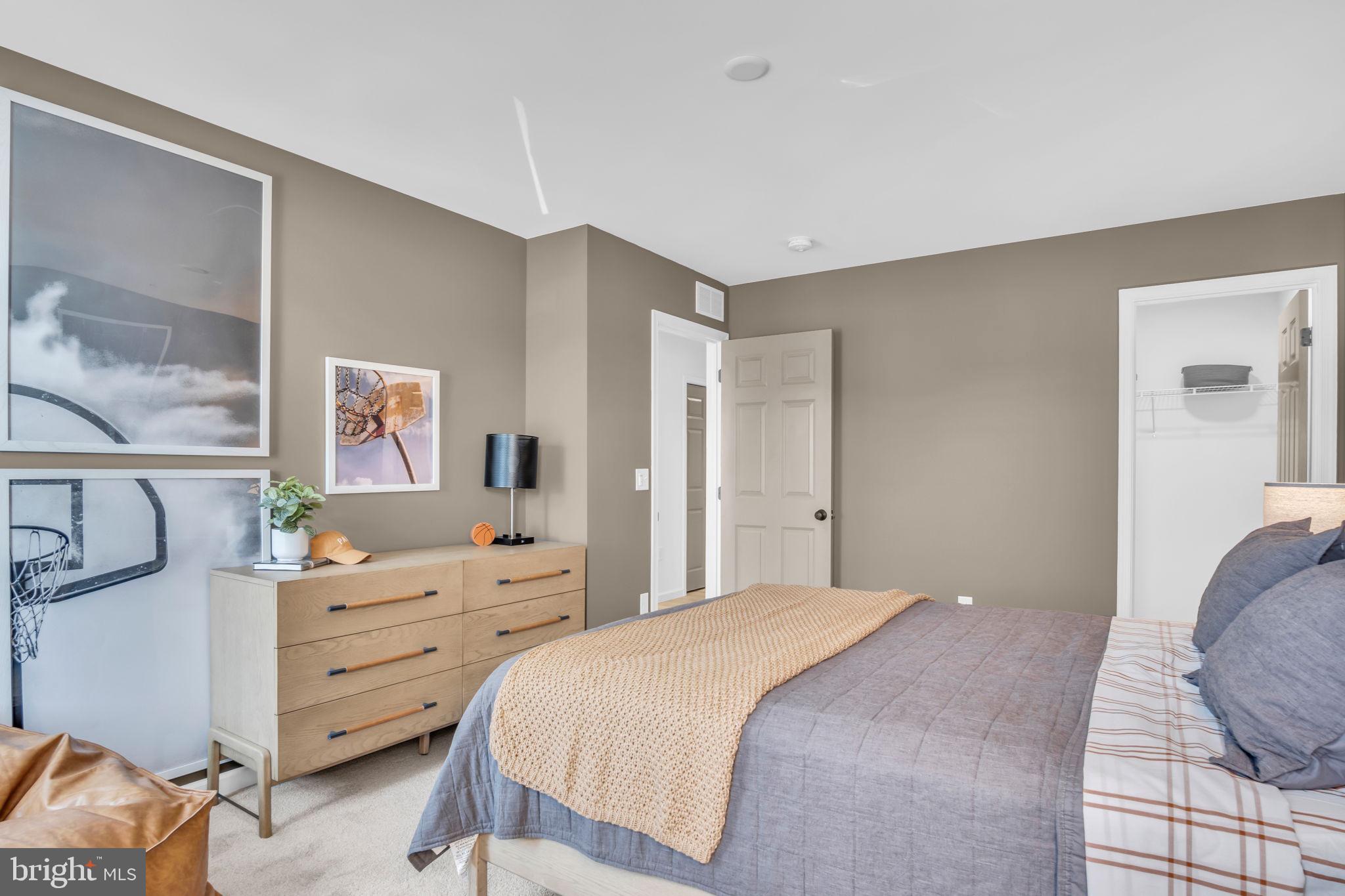 MAYAPPLE WOODS - Residential