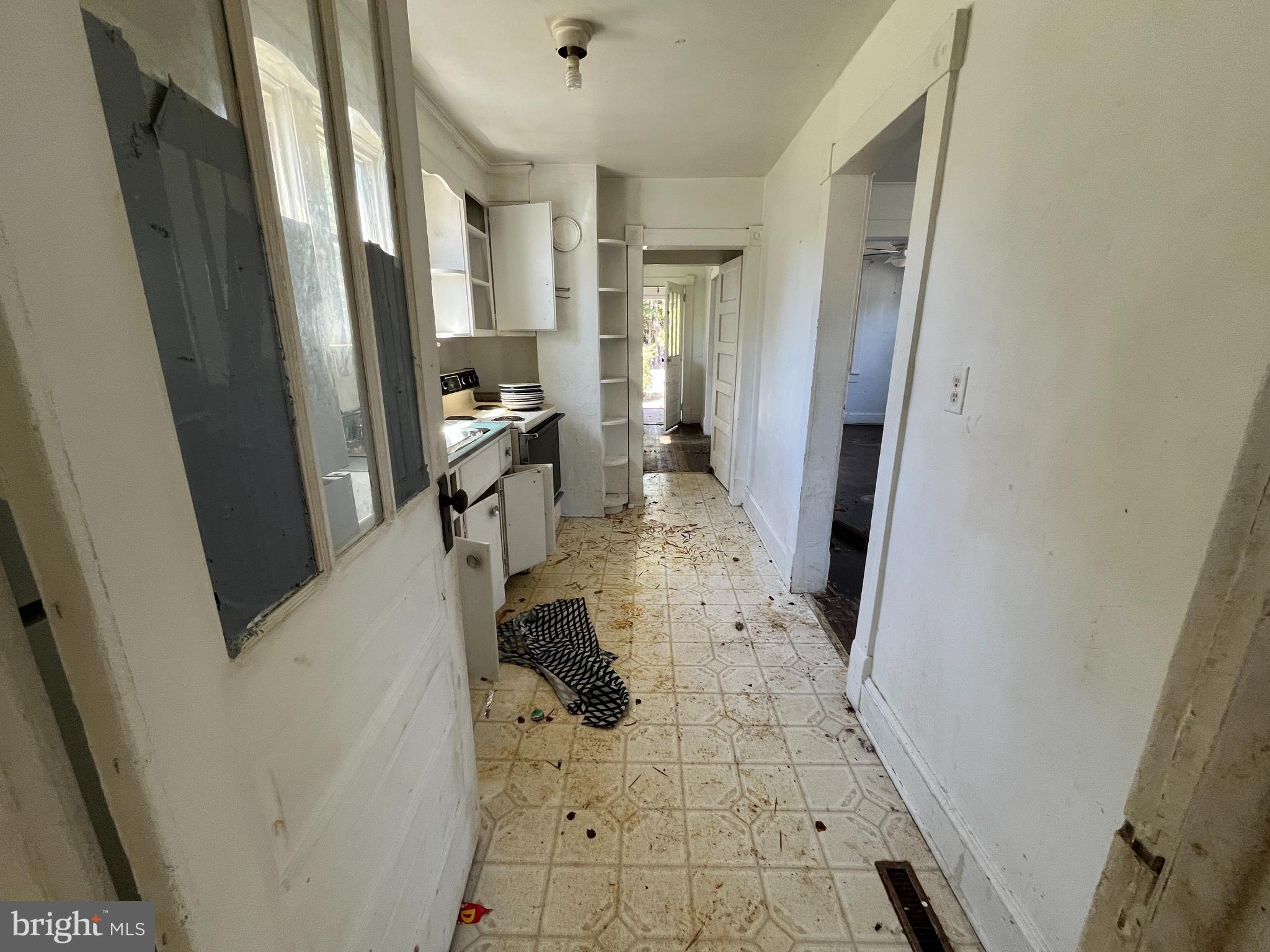 MAYFIELD - Residential