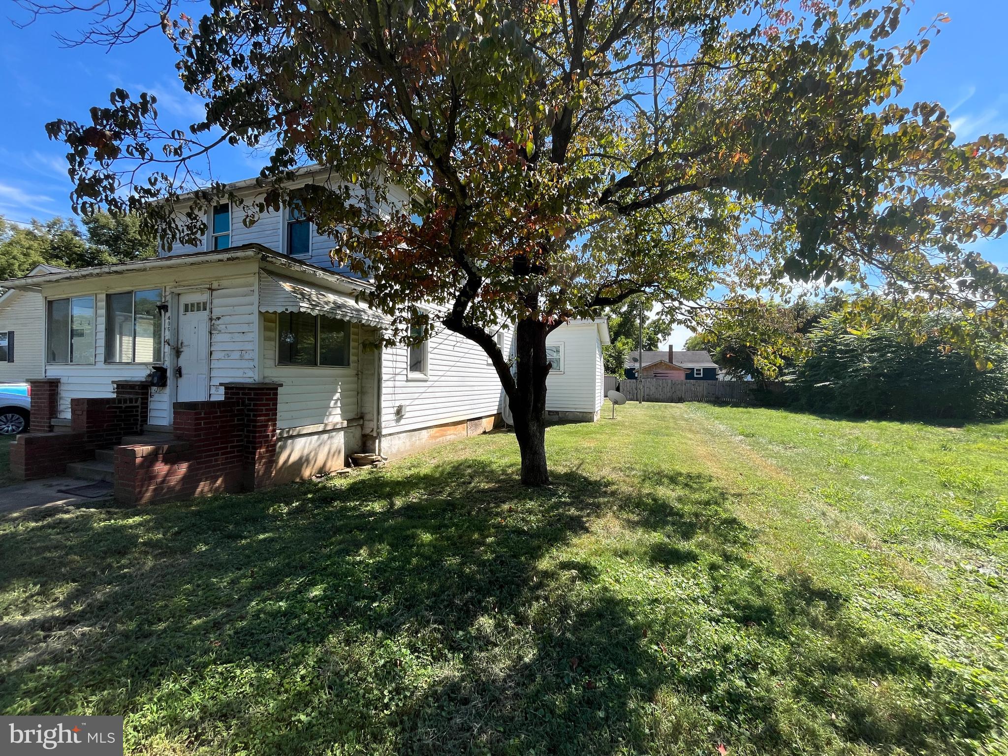 MAYFIELD - Residential