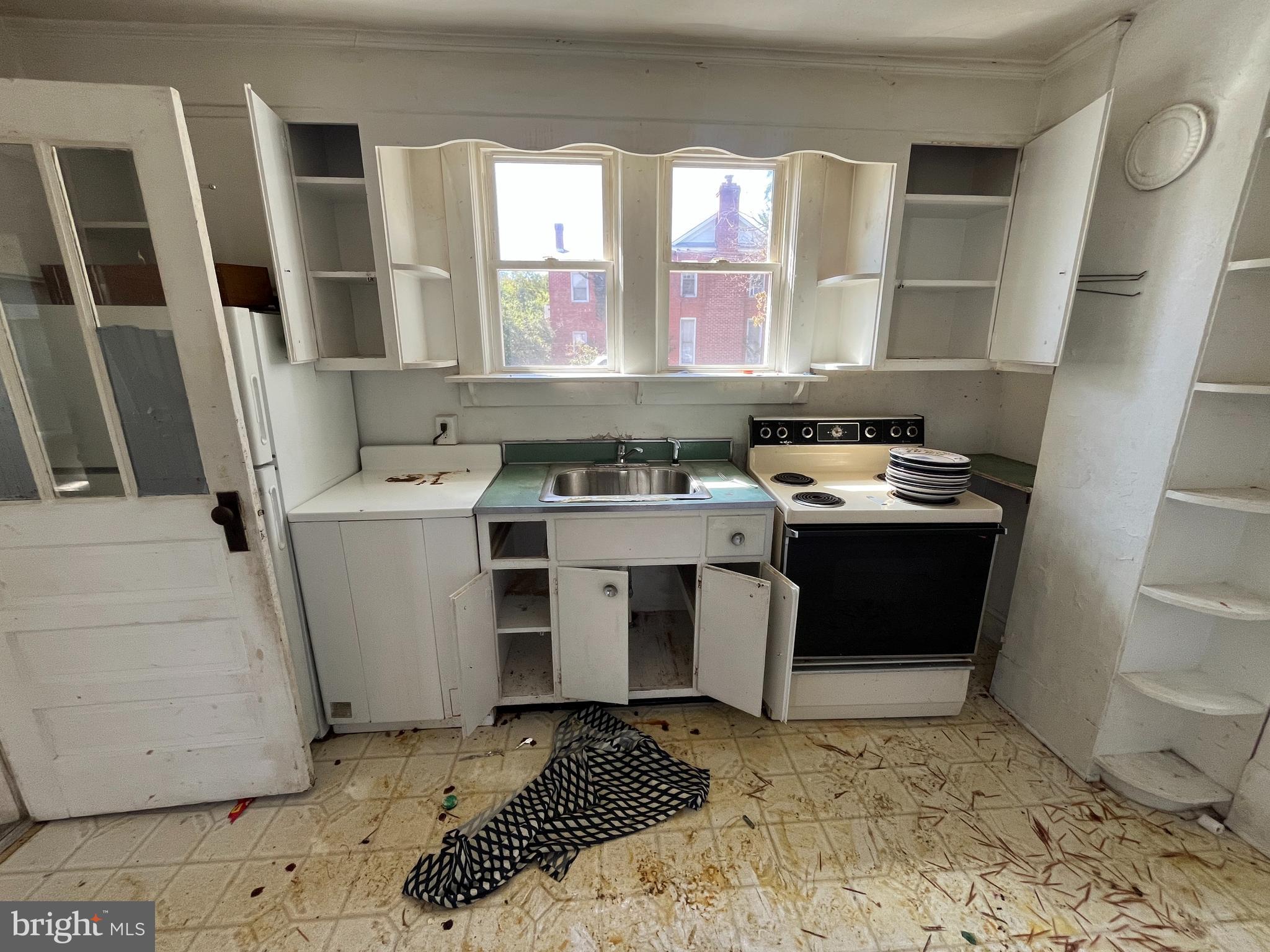 MAYFIELD - Residential