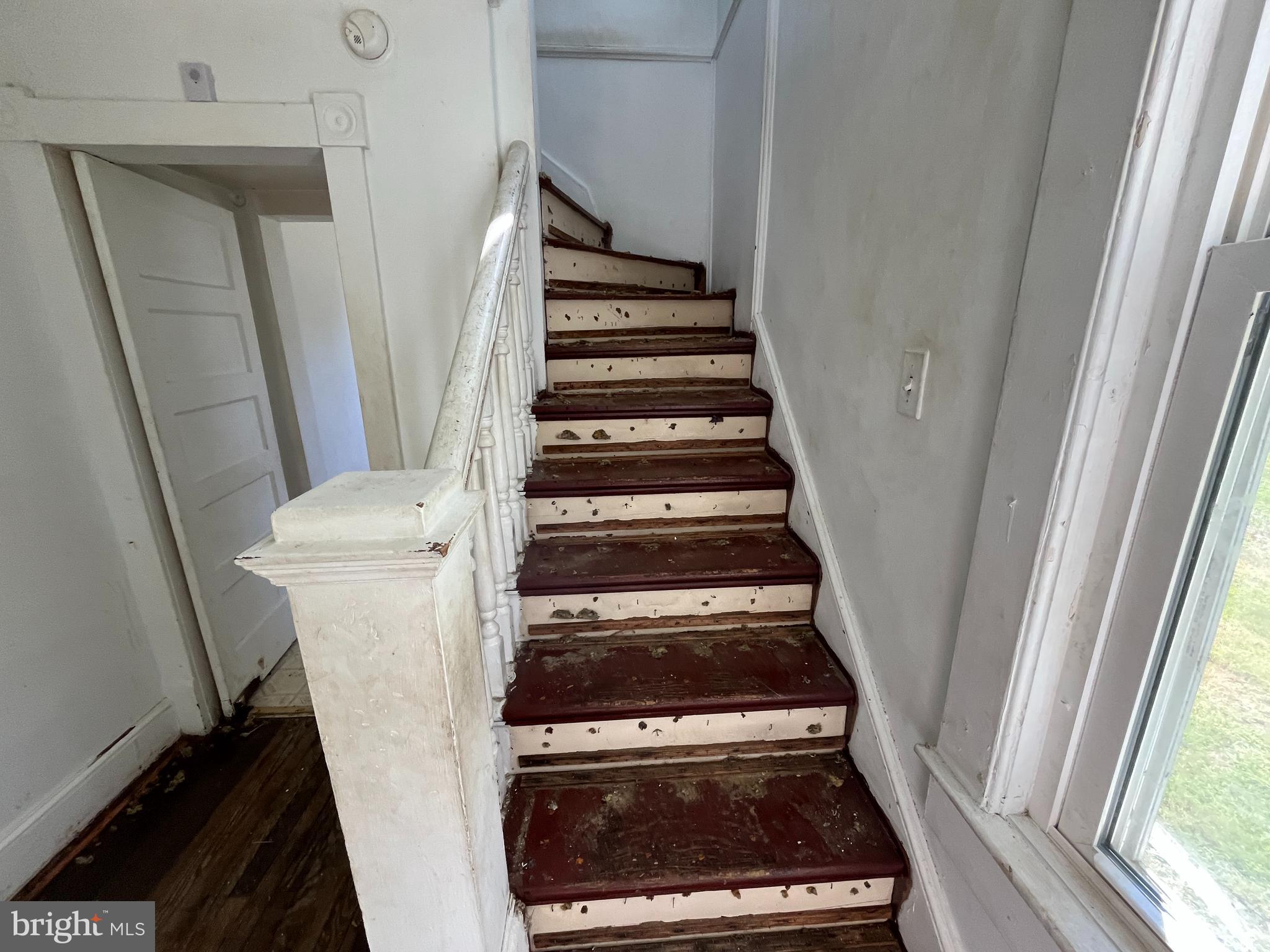 MAYFIELD - Residential