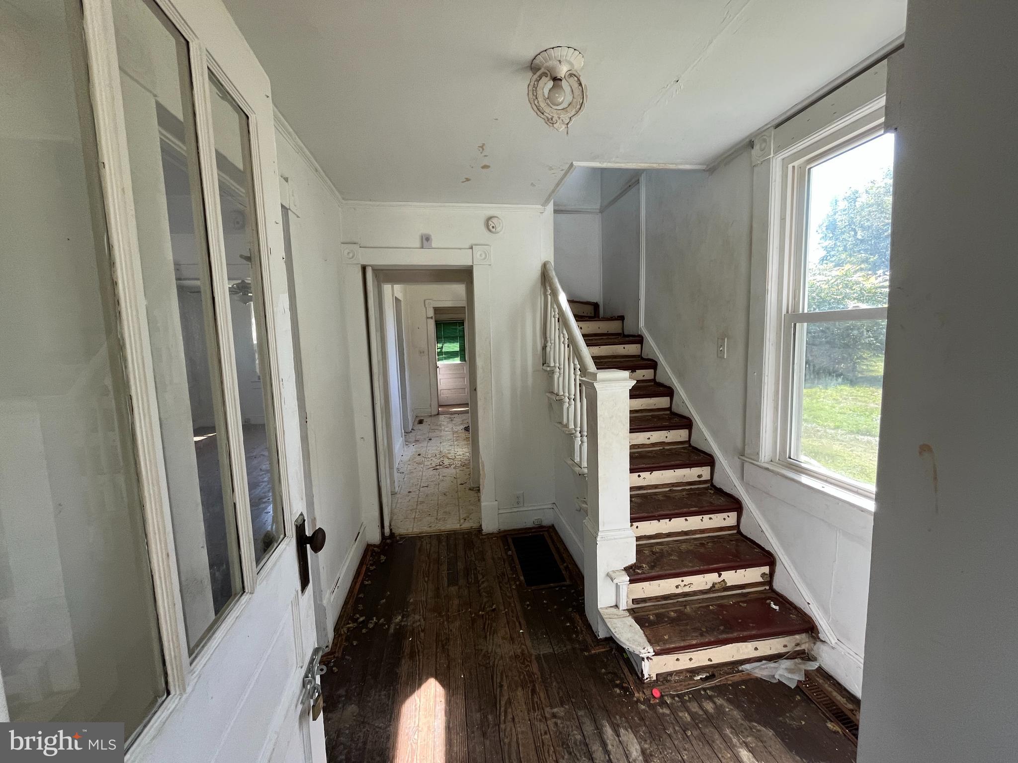 MAYFIELD - Residential