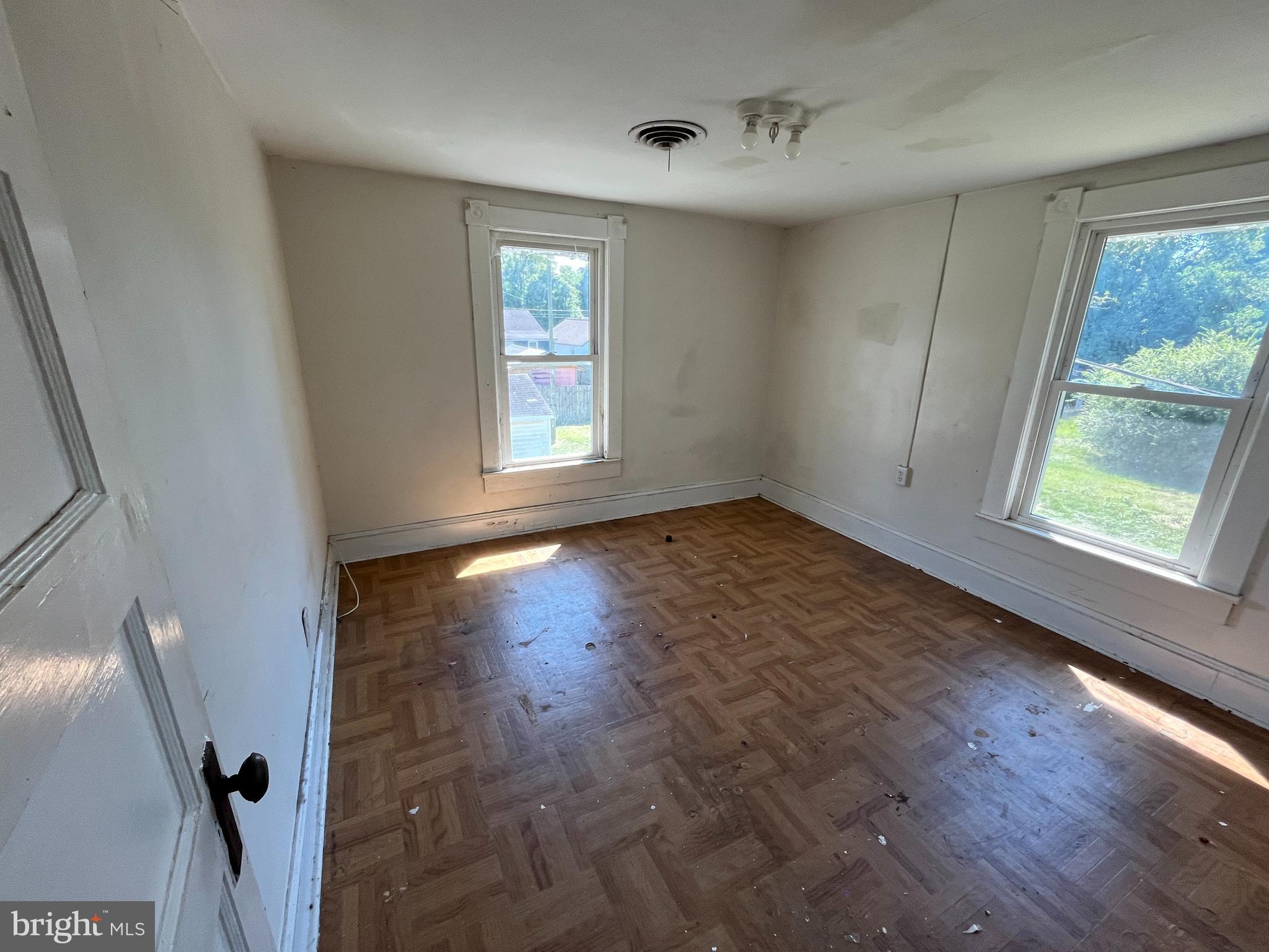 MAYFIELD - Residential