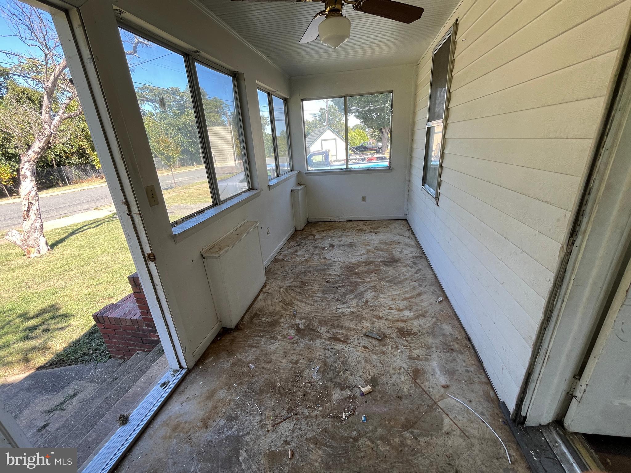 MAYFIELD - Residential