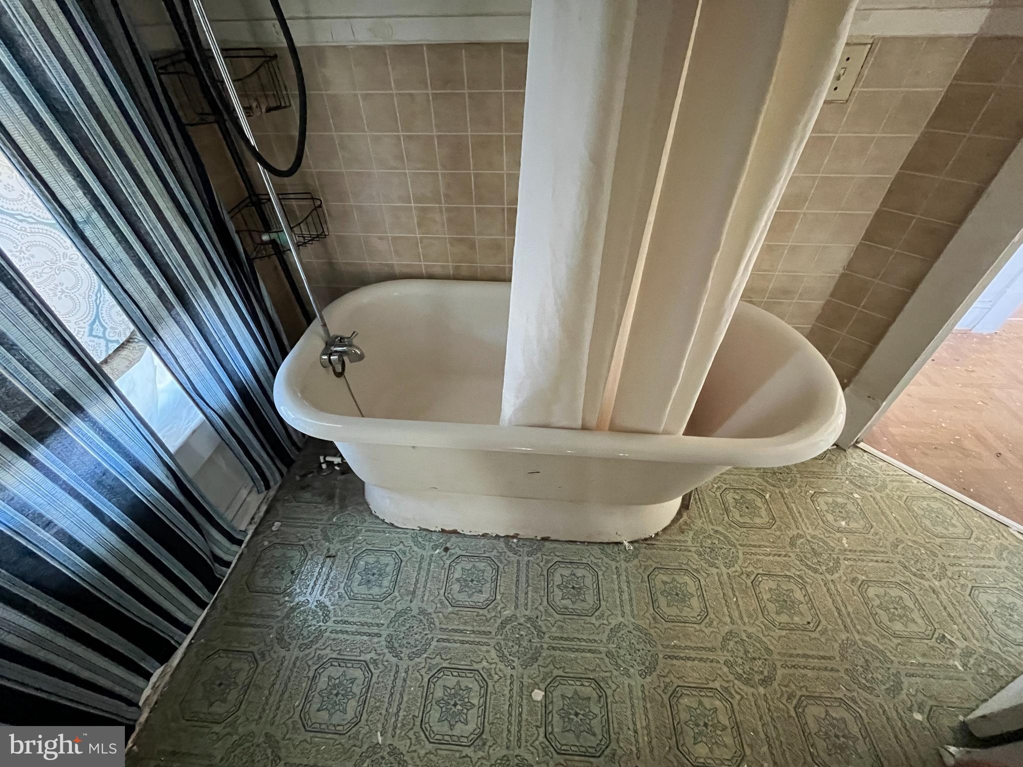 MAYFIELD - Residential