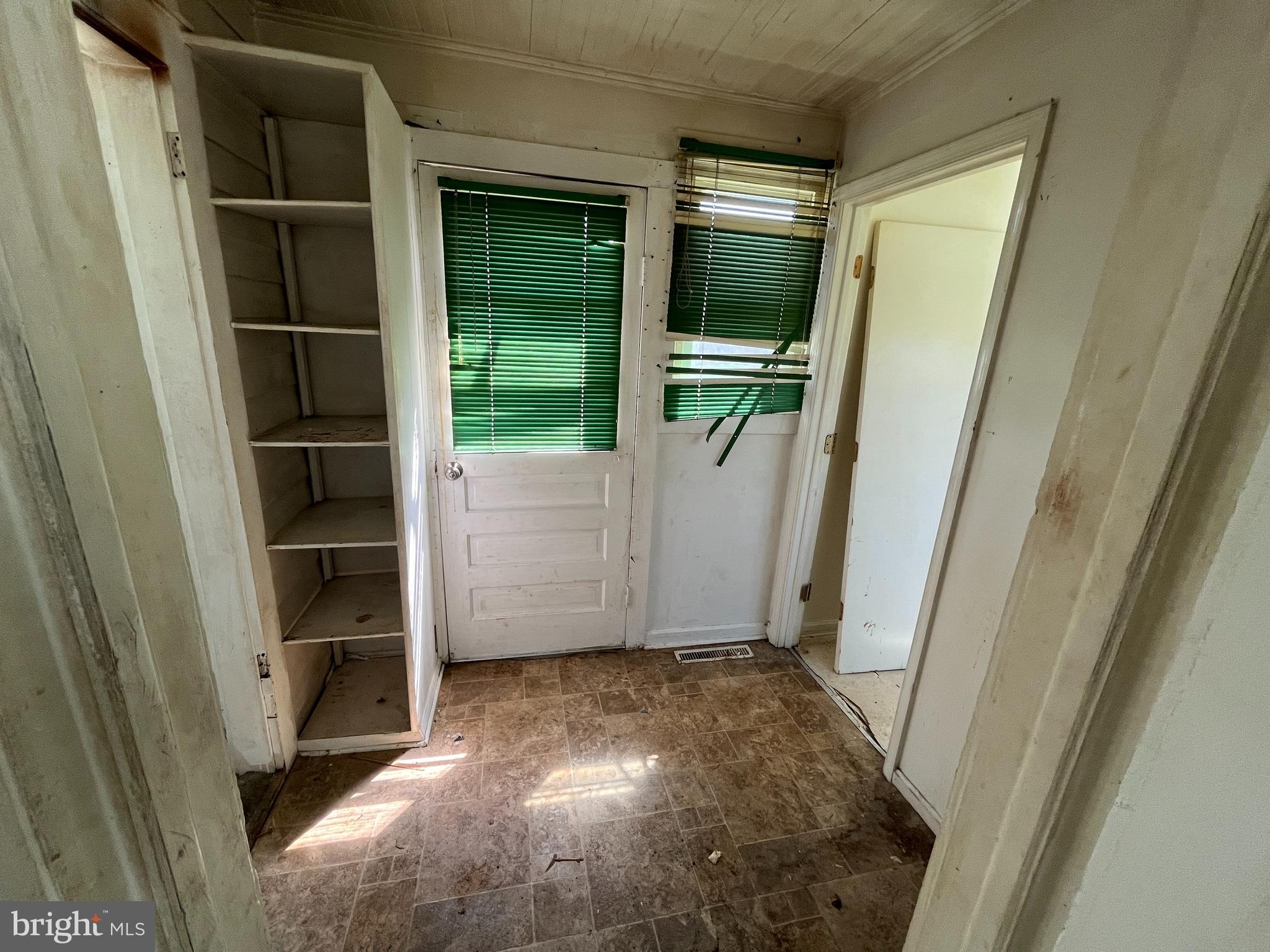 MAYFIELD - Residential