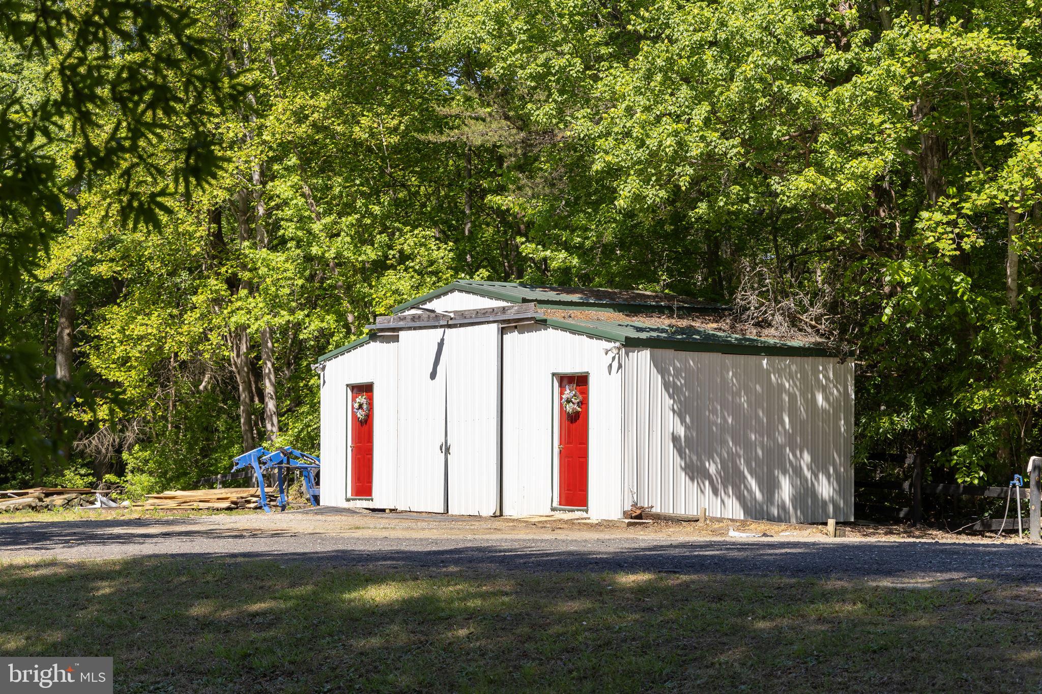FLYTHE PROPERTY - Farm