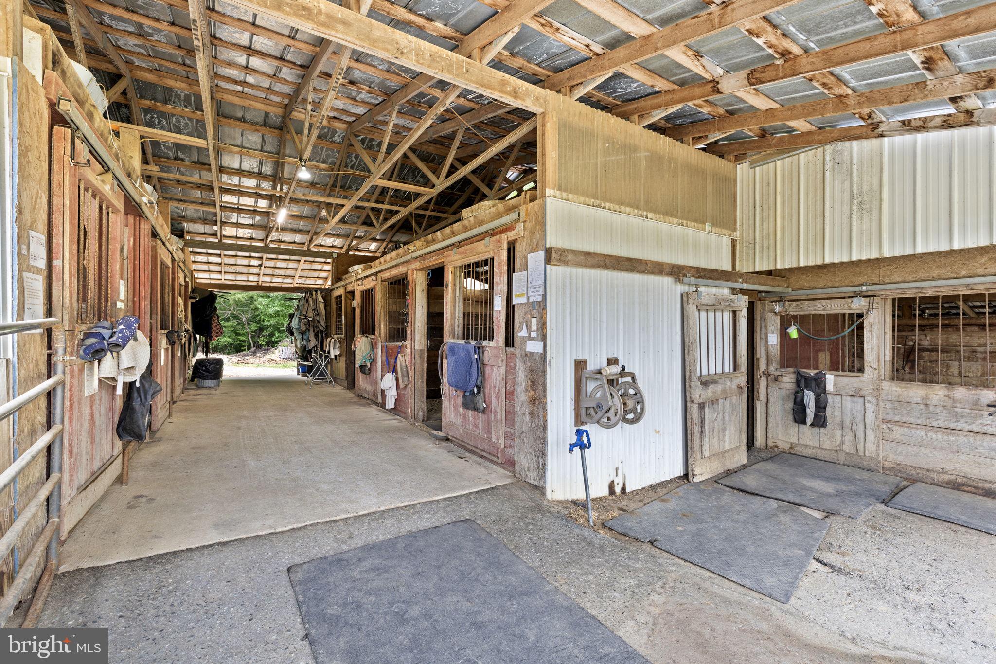FLYTHE PROPERTY - Farm