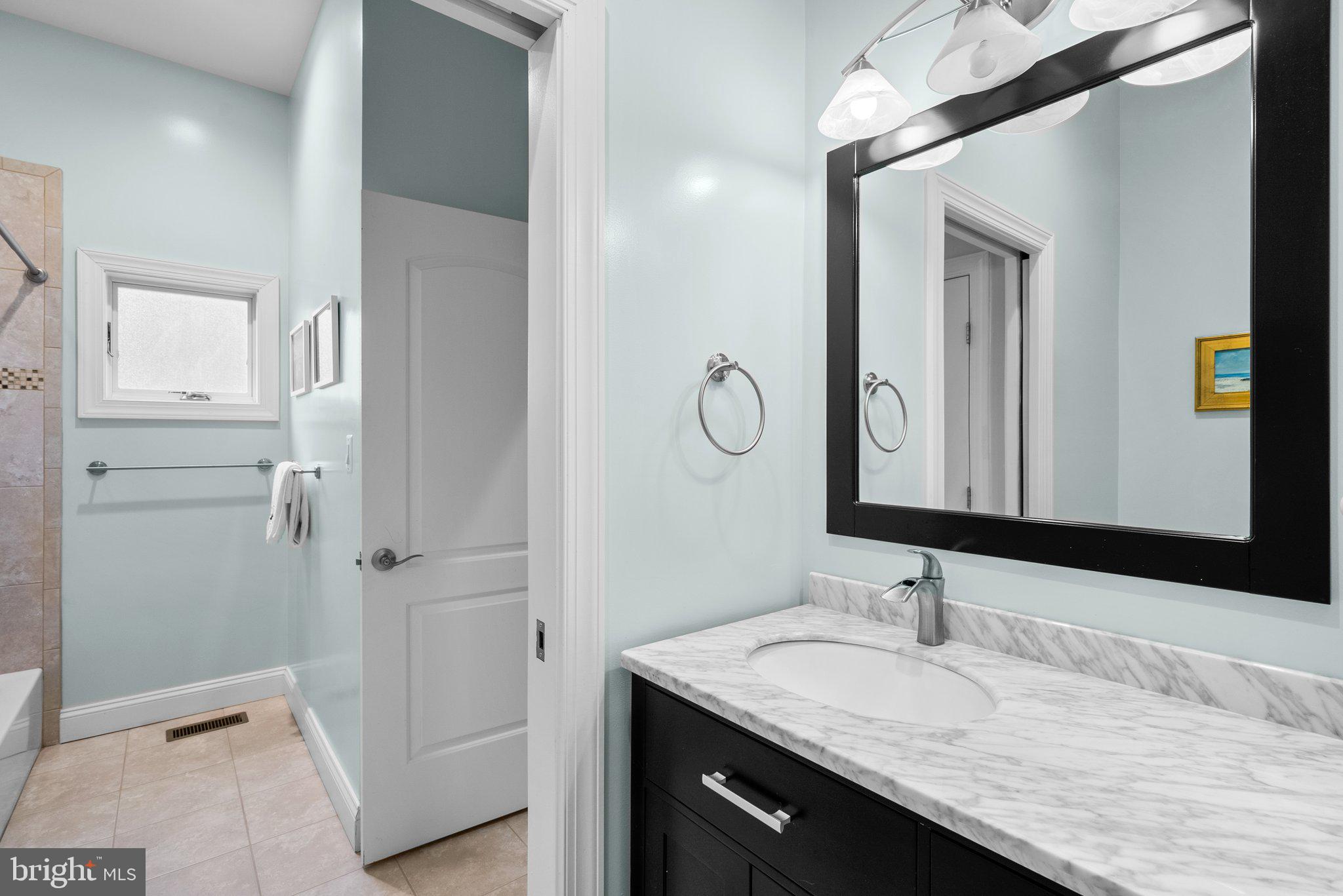 MANHATTAN BEACH - Residential