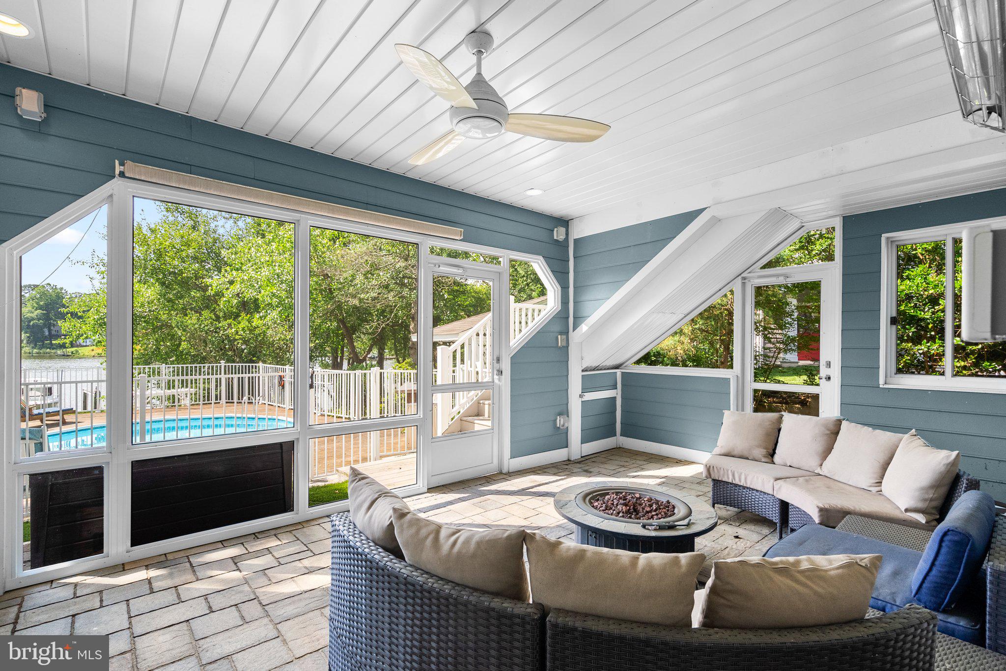 MANHATTAN BEACH - Residential