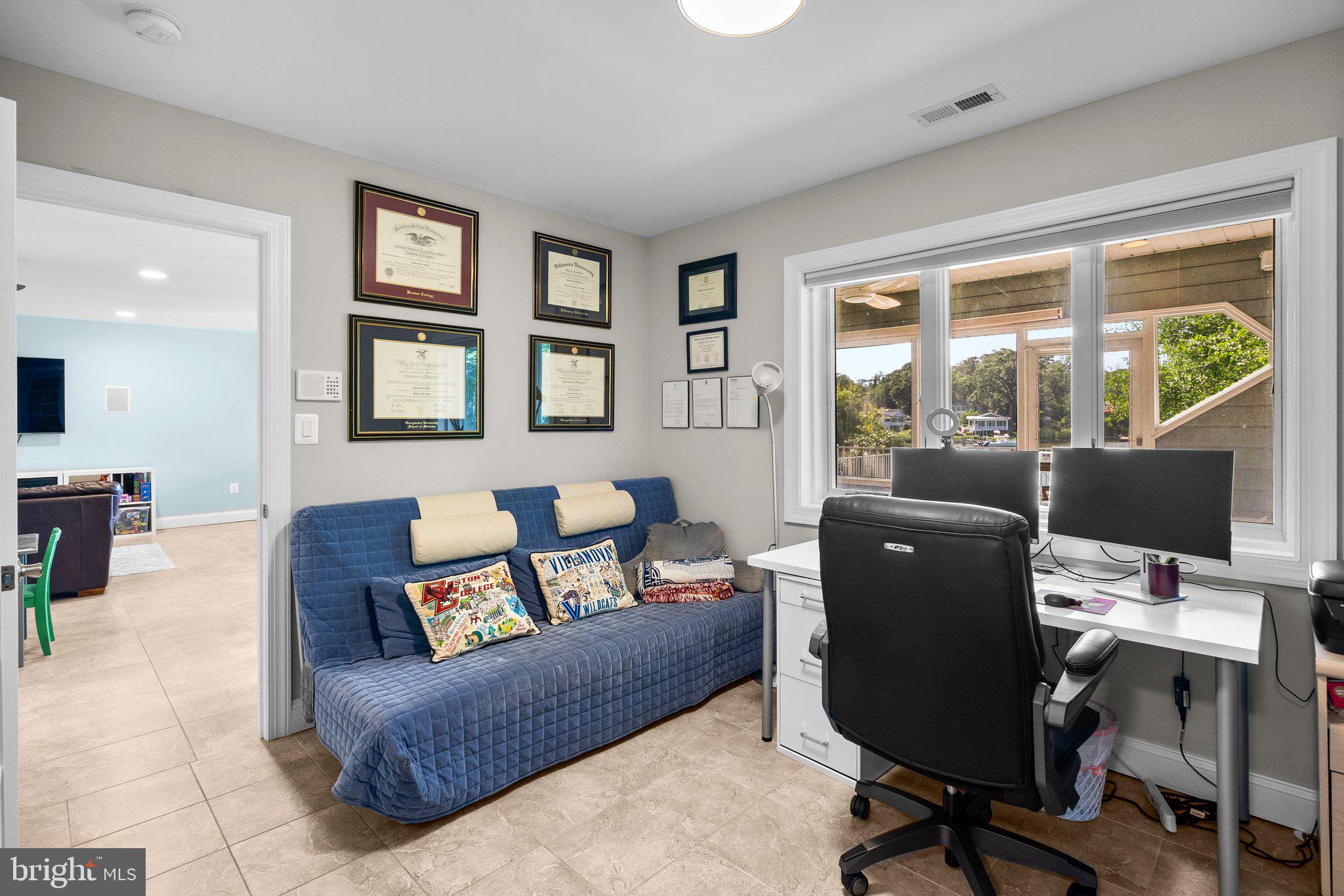 MANHATTAN BEACH - Residential