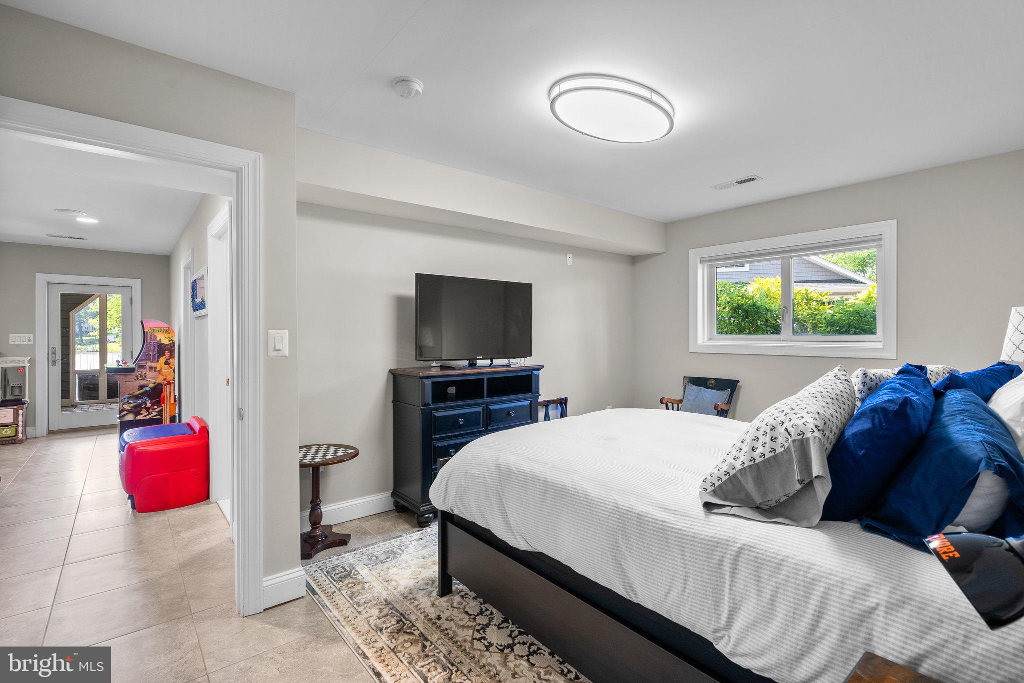 MANHATTAN BEACH - Residential