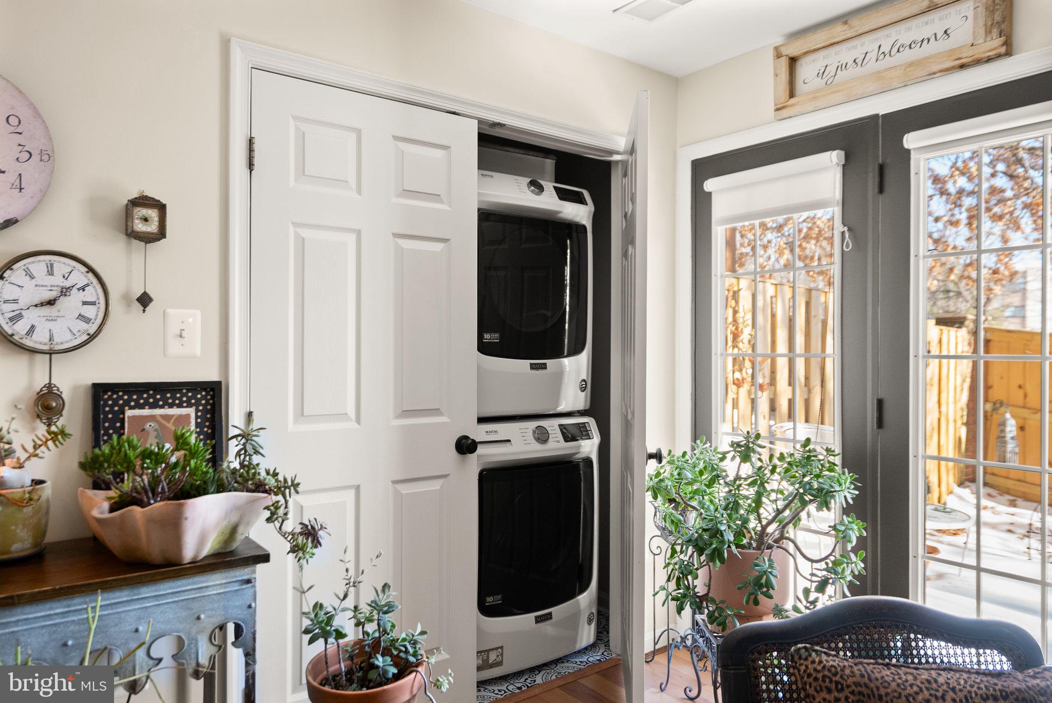 EDSALL RD T/H - Residential