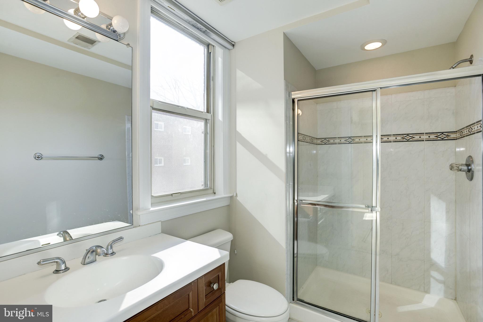 DAKOTA - Residential Lease