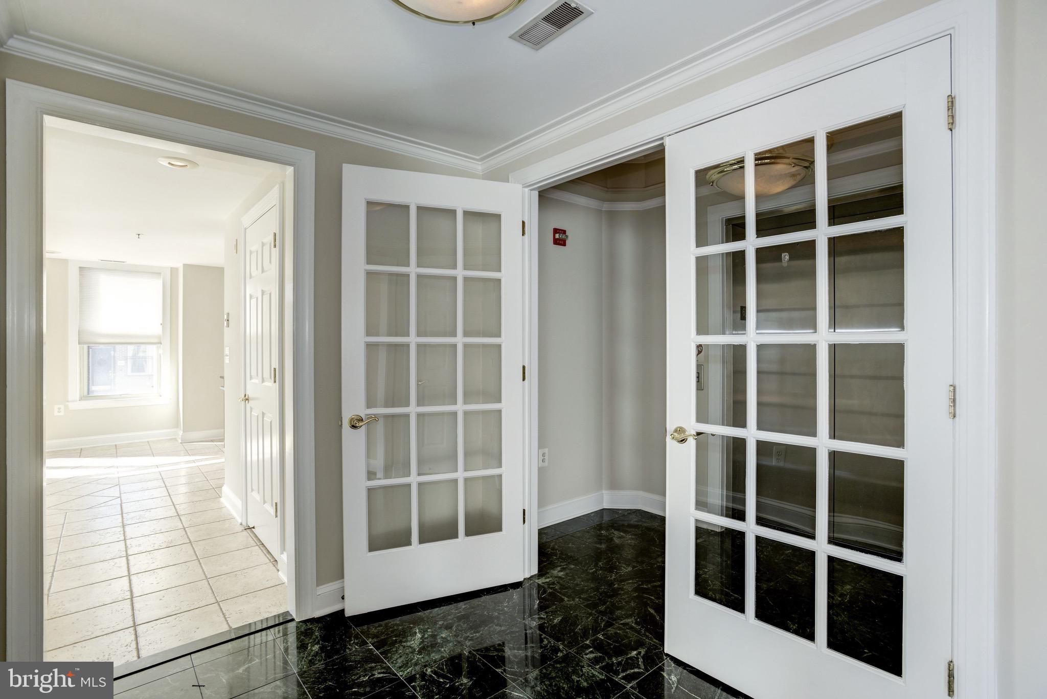 DAKOTA - Residential Lease