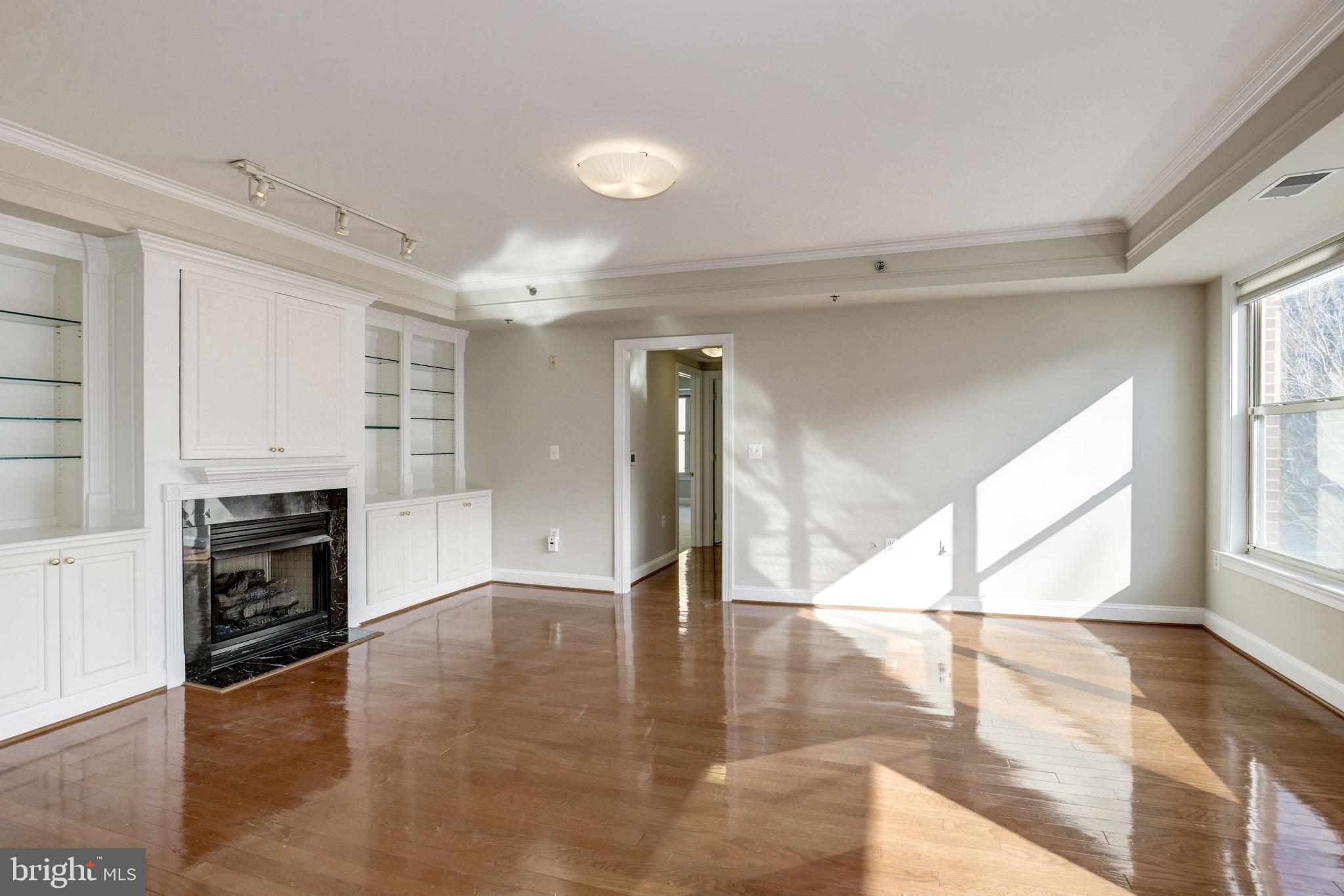 DAKOTA - Residential Lease