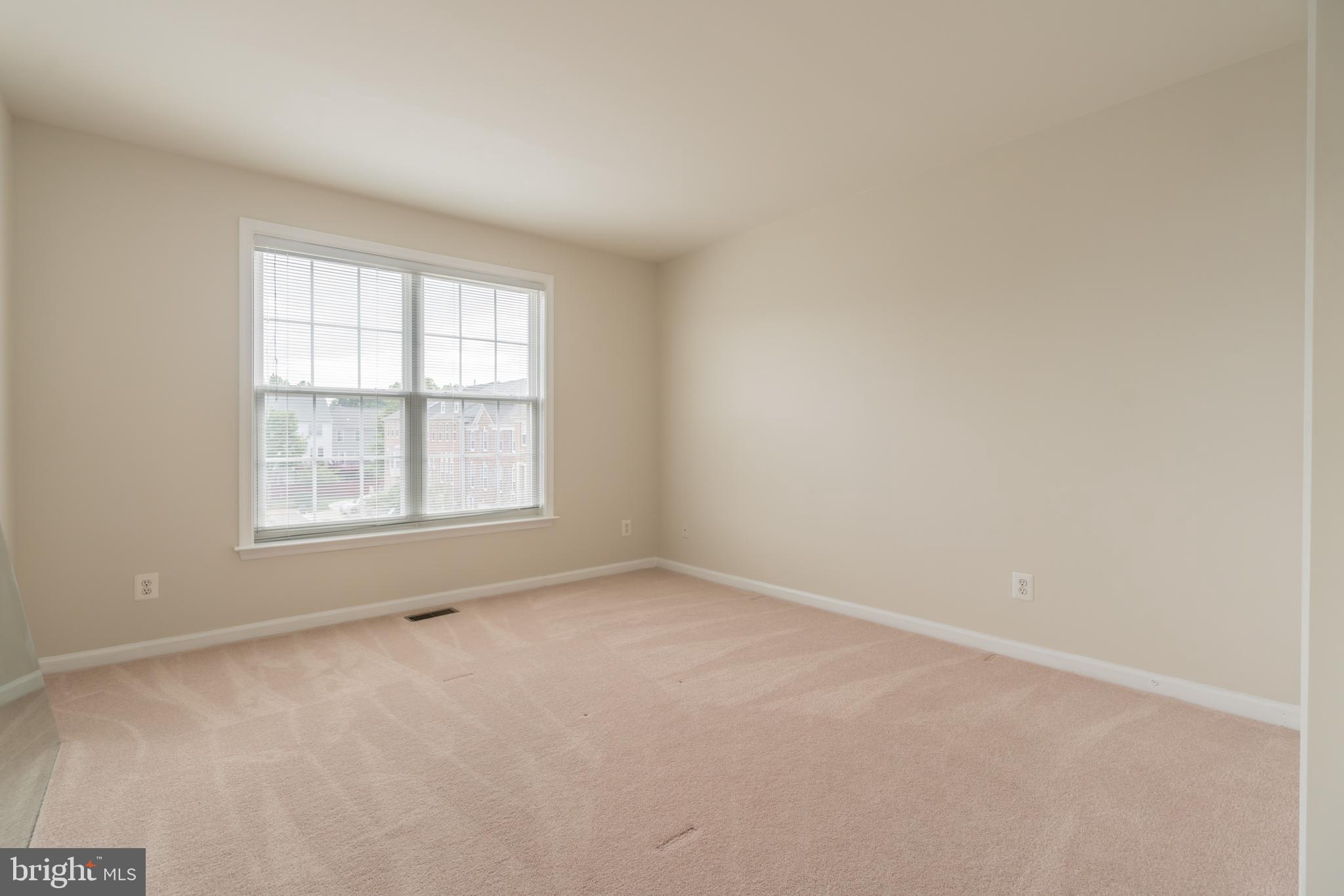 TOWNES AT MANCHESTER PARK - Residential