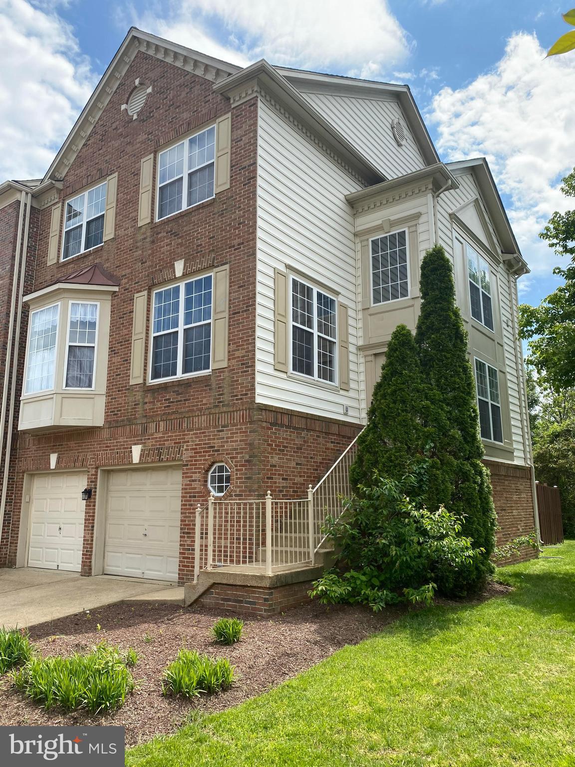 TOWNES AT MANCHESTER PARK - Residential