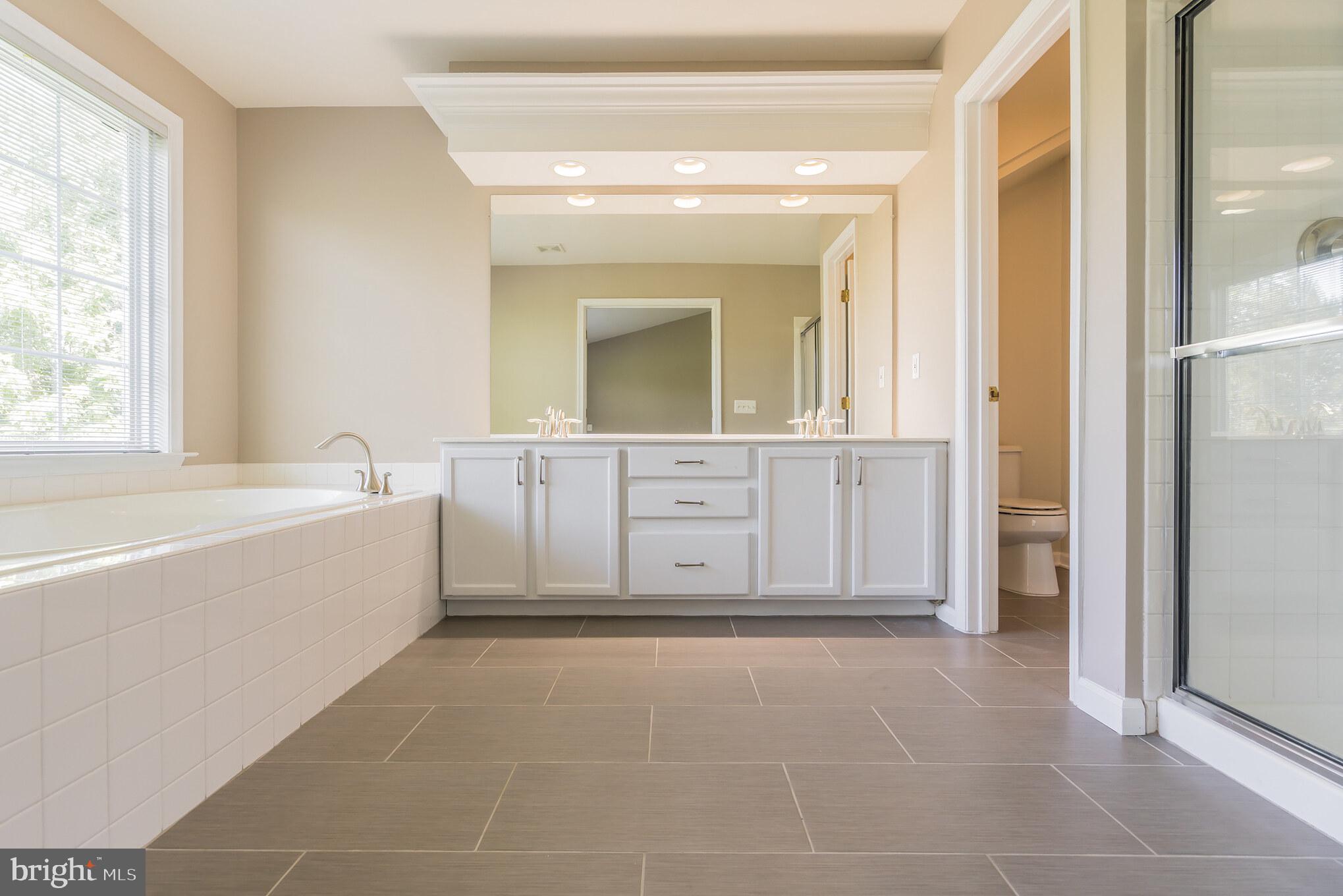 TOWNES AT MANCHESTER PARK - Residential