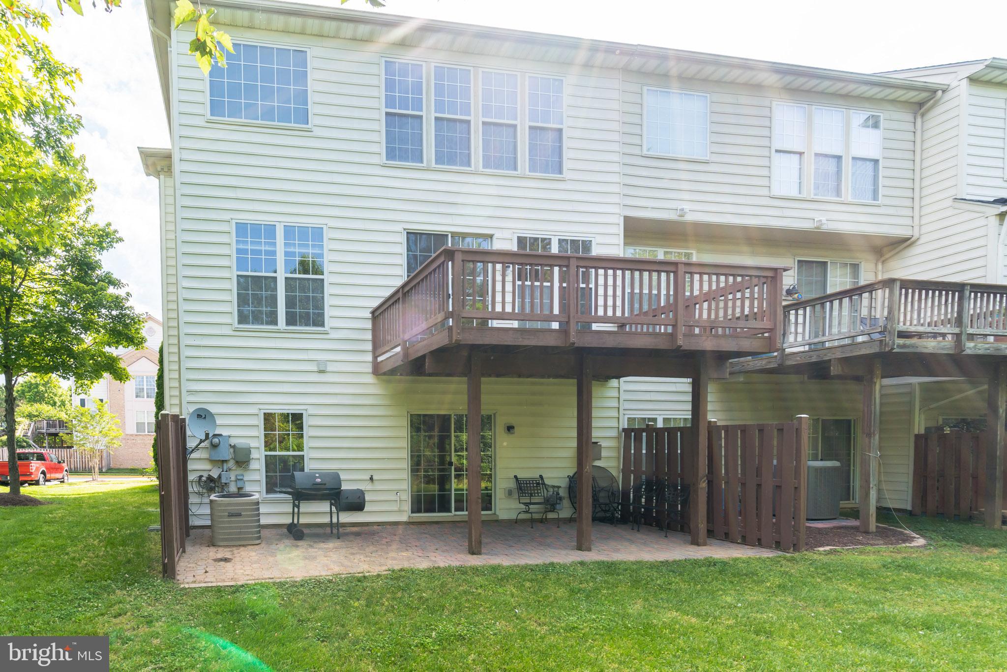 TOWNES AT MANCHESTER PARK - Residential