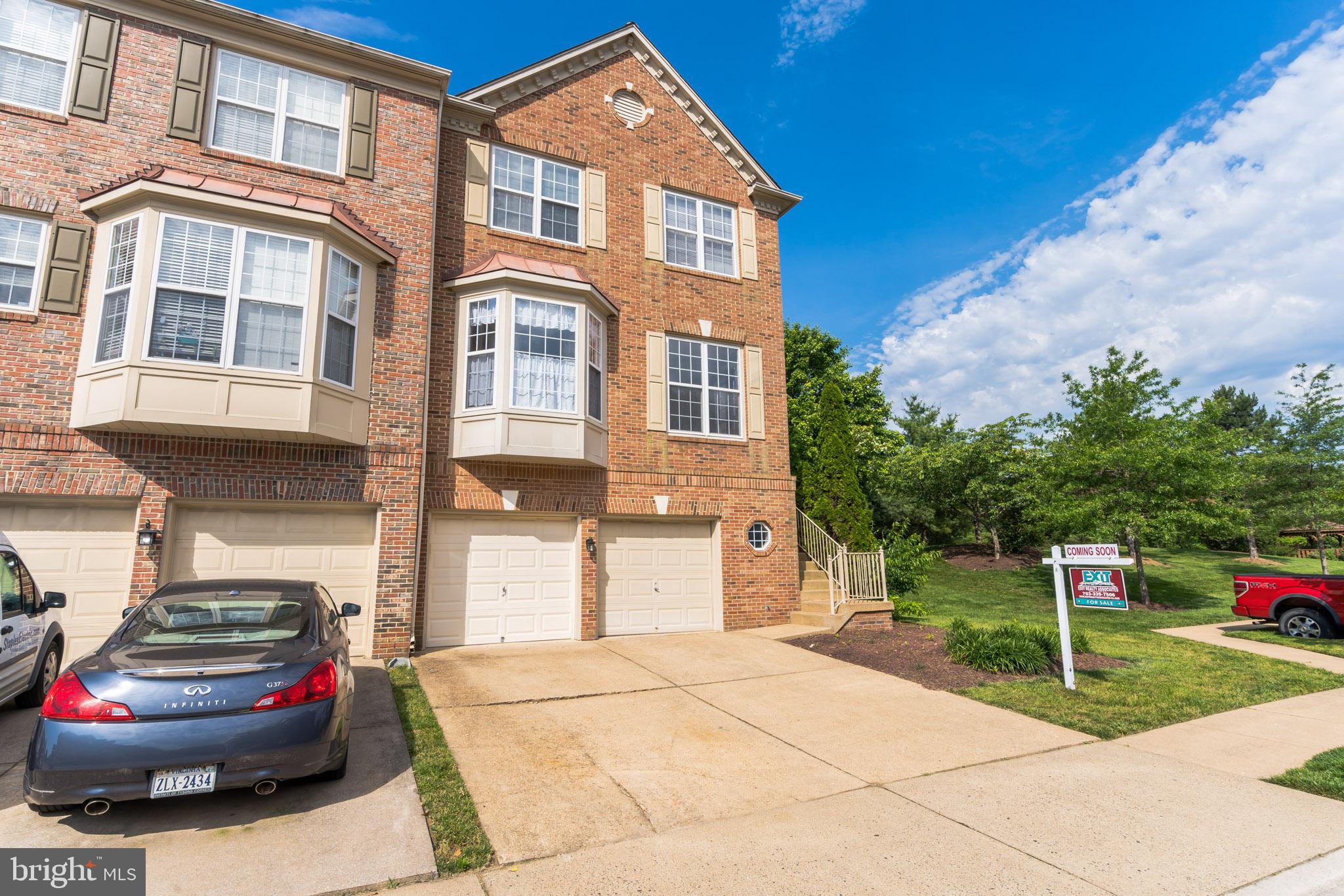 TOWNES AT MANCHESTER PARK - Residential