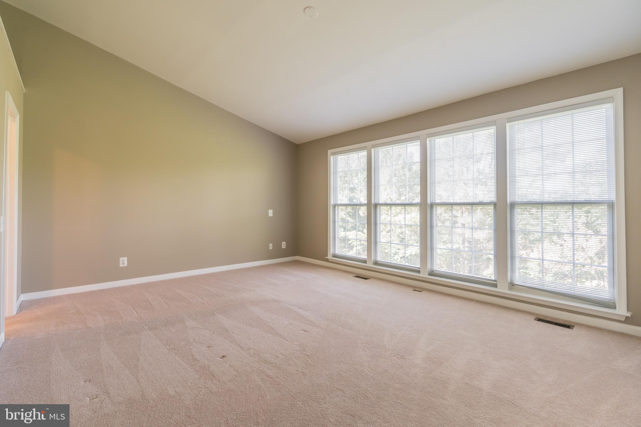 TOWNES AT MANCHESTER PARK - Residential