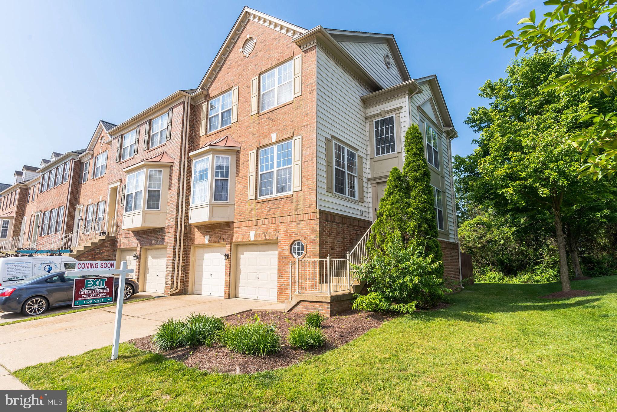 TOWNES AT MANCHESTER PARK - Residential