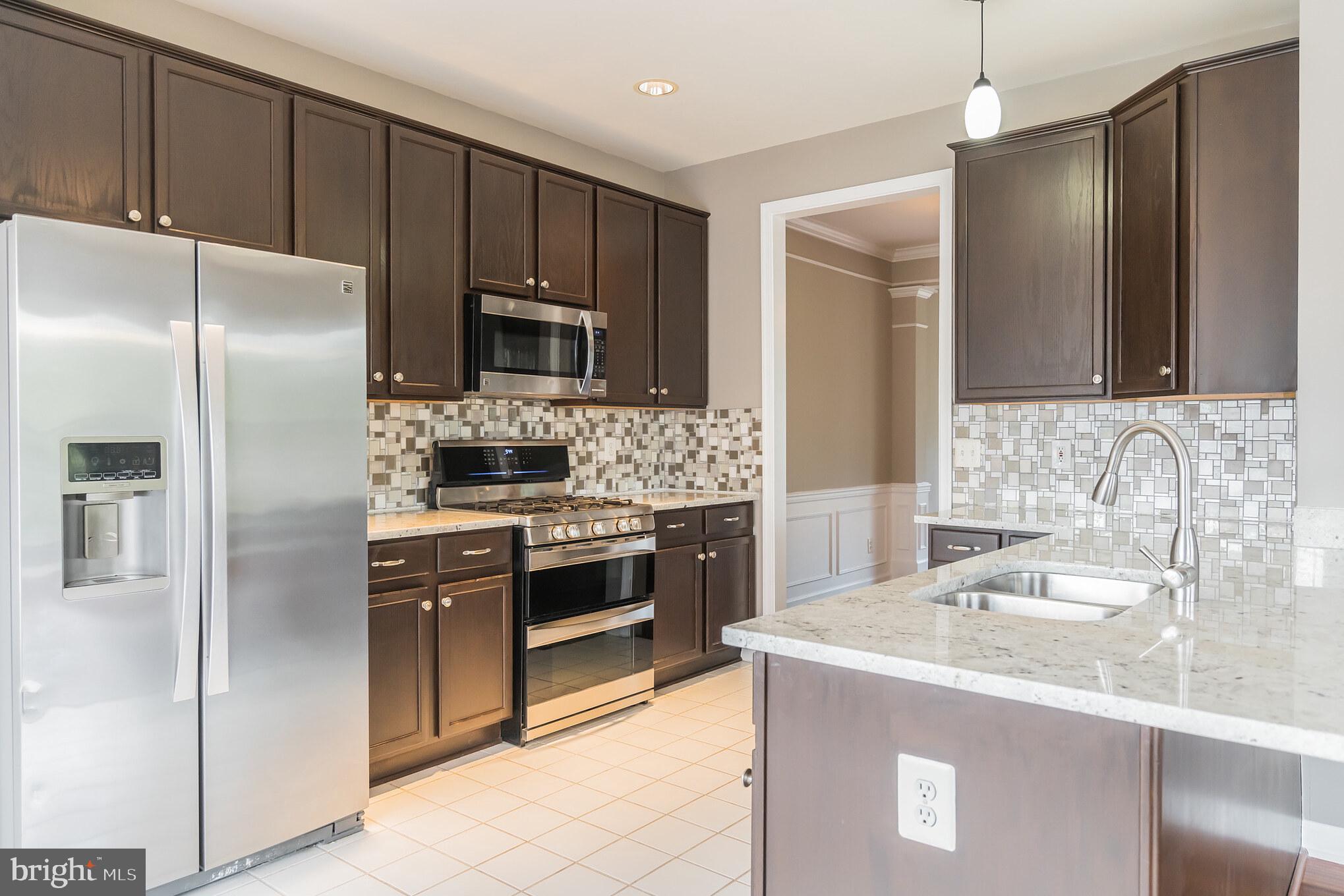 TOWNES AT MANCHESTER PARK - Residential