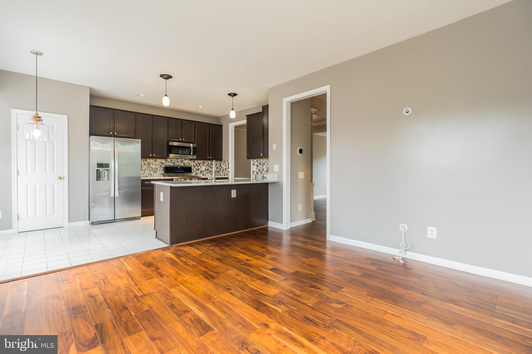 TOWNES AT MANCHESTER PARK - Residential