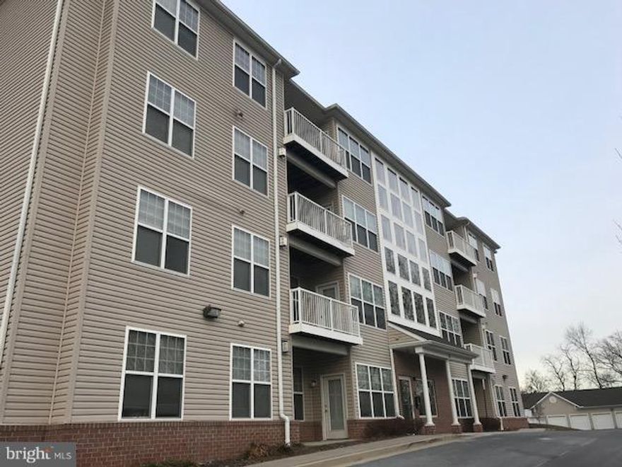 "THE GWYNNBROOK" Floorplan Two bedroom, Two bath, 4th Floor apartment available for immediate occupancy. Open floor plan, secured building with elevator. Full Master Bath and walk-in closet; central air/ heating, microwave, washer and dryer. GREAT APARTMENT for a GREAT DEAL!