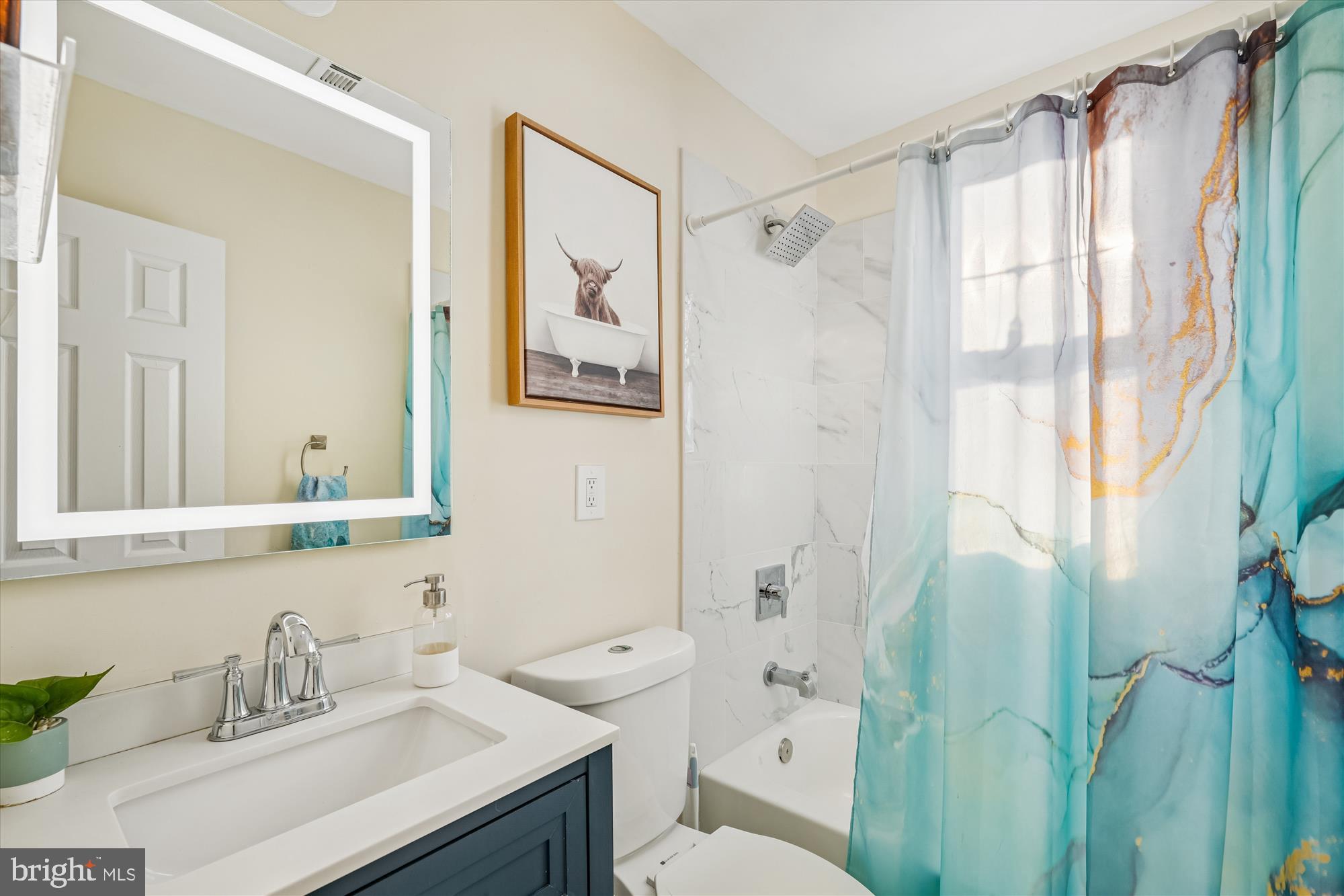 CONNECTICUT GARDENS - Residential