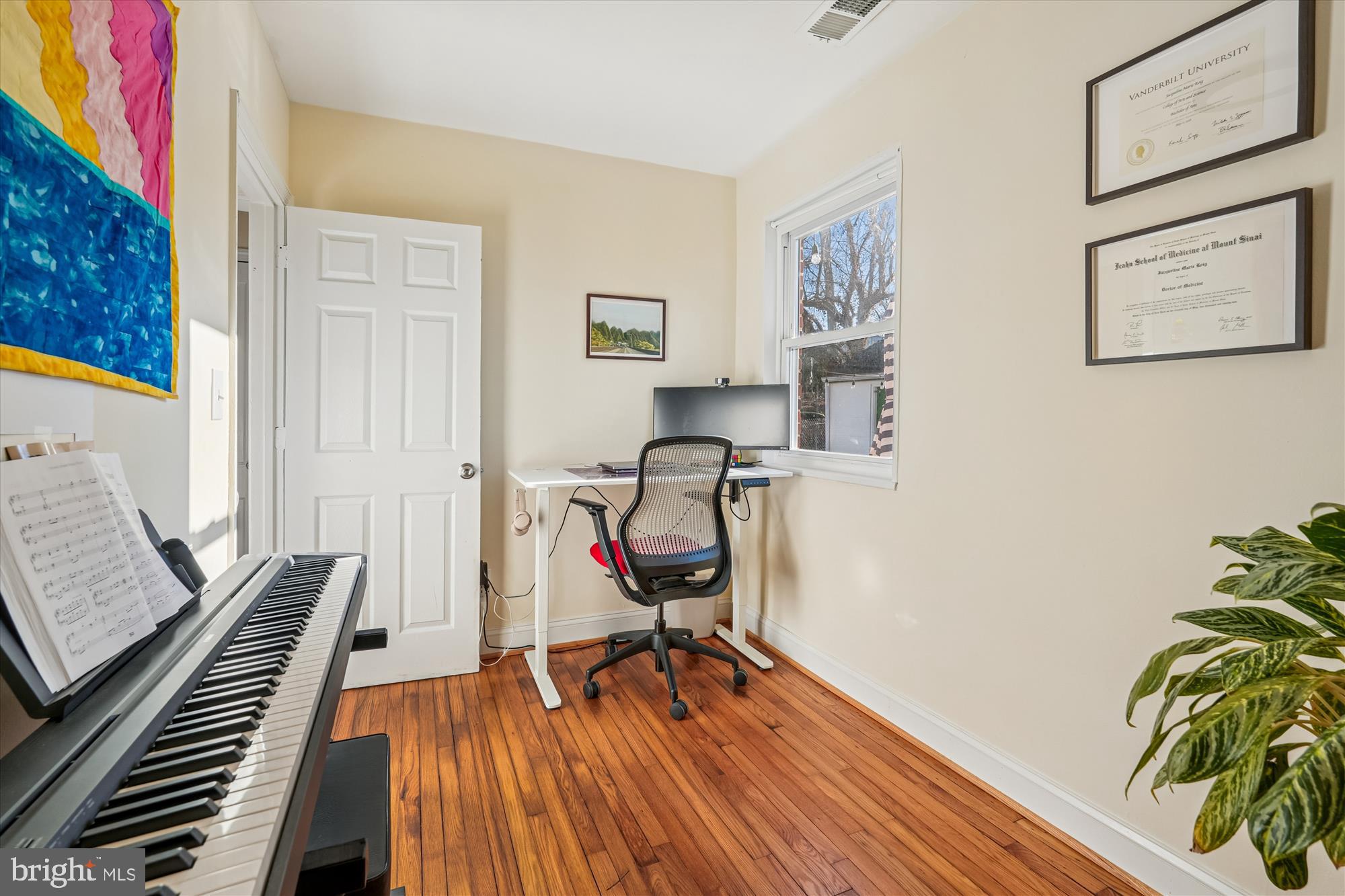 CONNECTICUT GARDENS - Residential