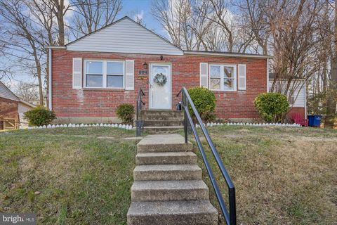 Photo of 11814 College View Drive, SILVER SPRING, MD 20902 (MLS # MDMC2212788)