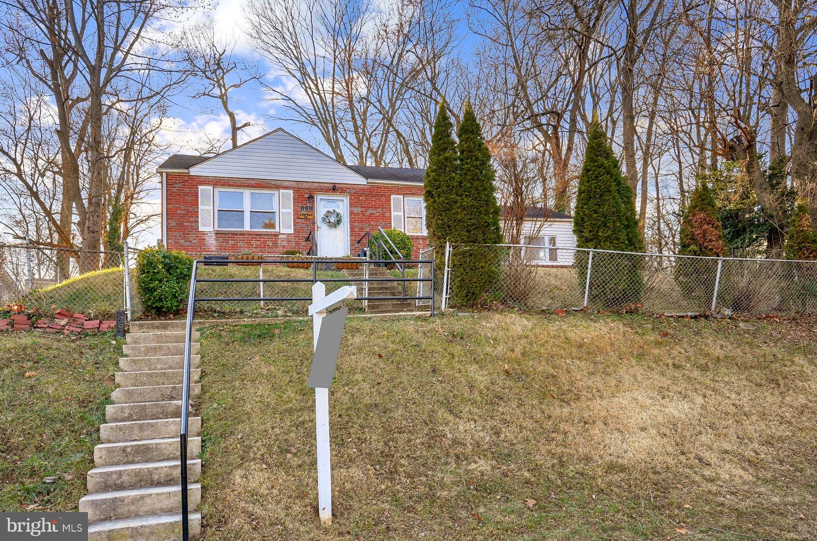 CONNECTICUT GARDENS - Residential