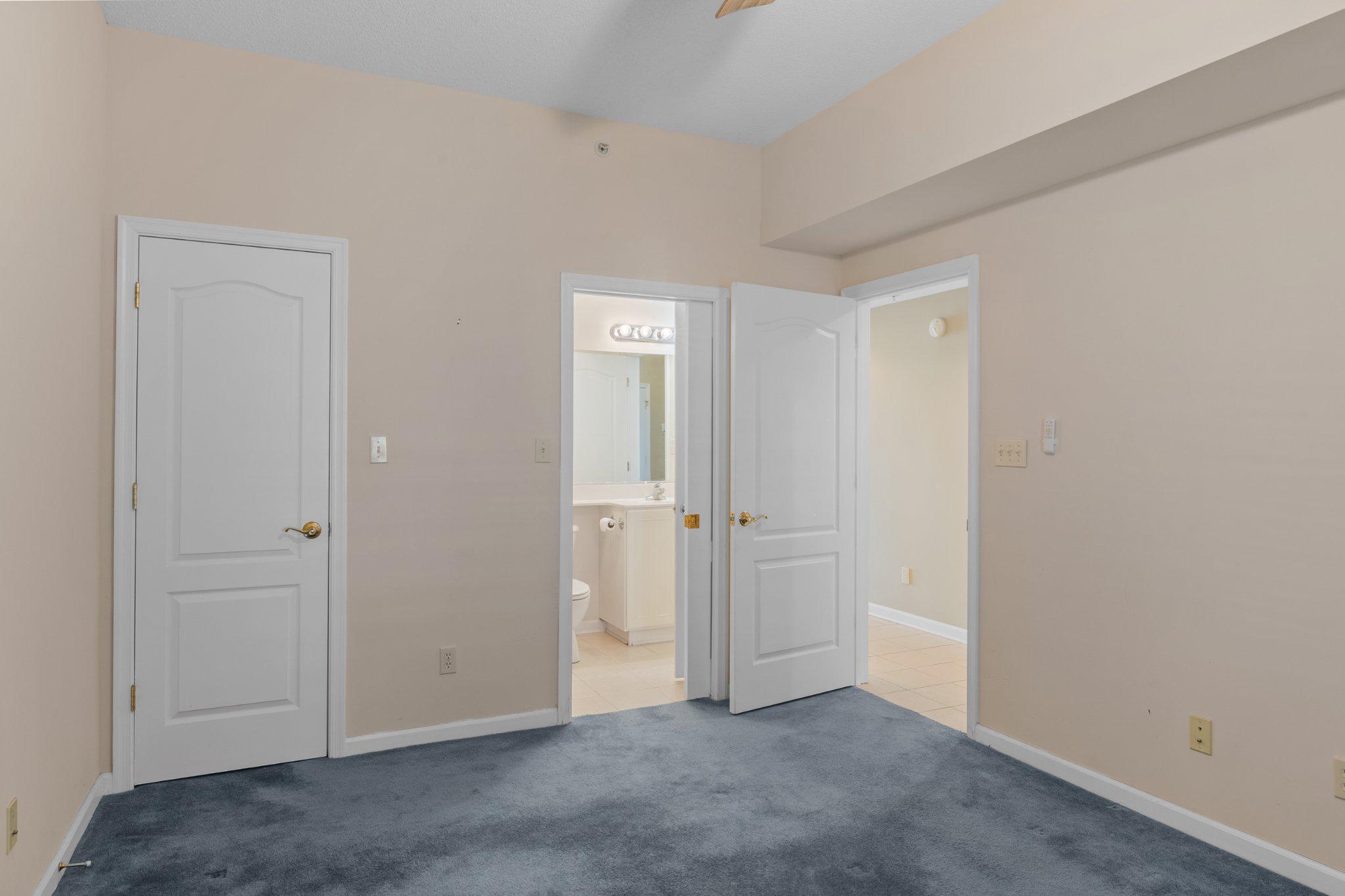 HARBOUR LIGHT CONDOS - Residential