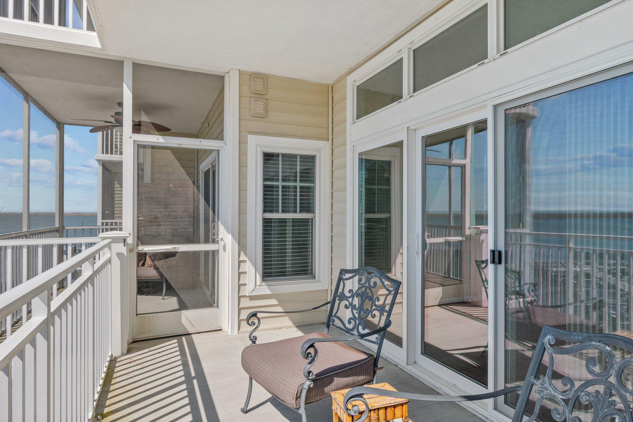 HARBOUR LIGHT CONDOS - Residential