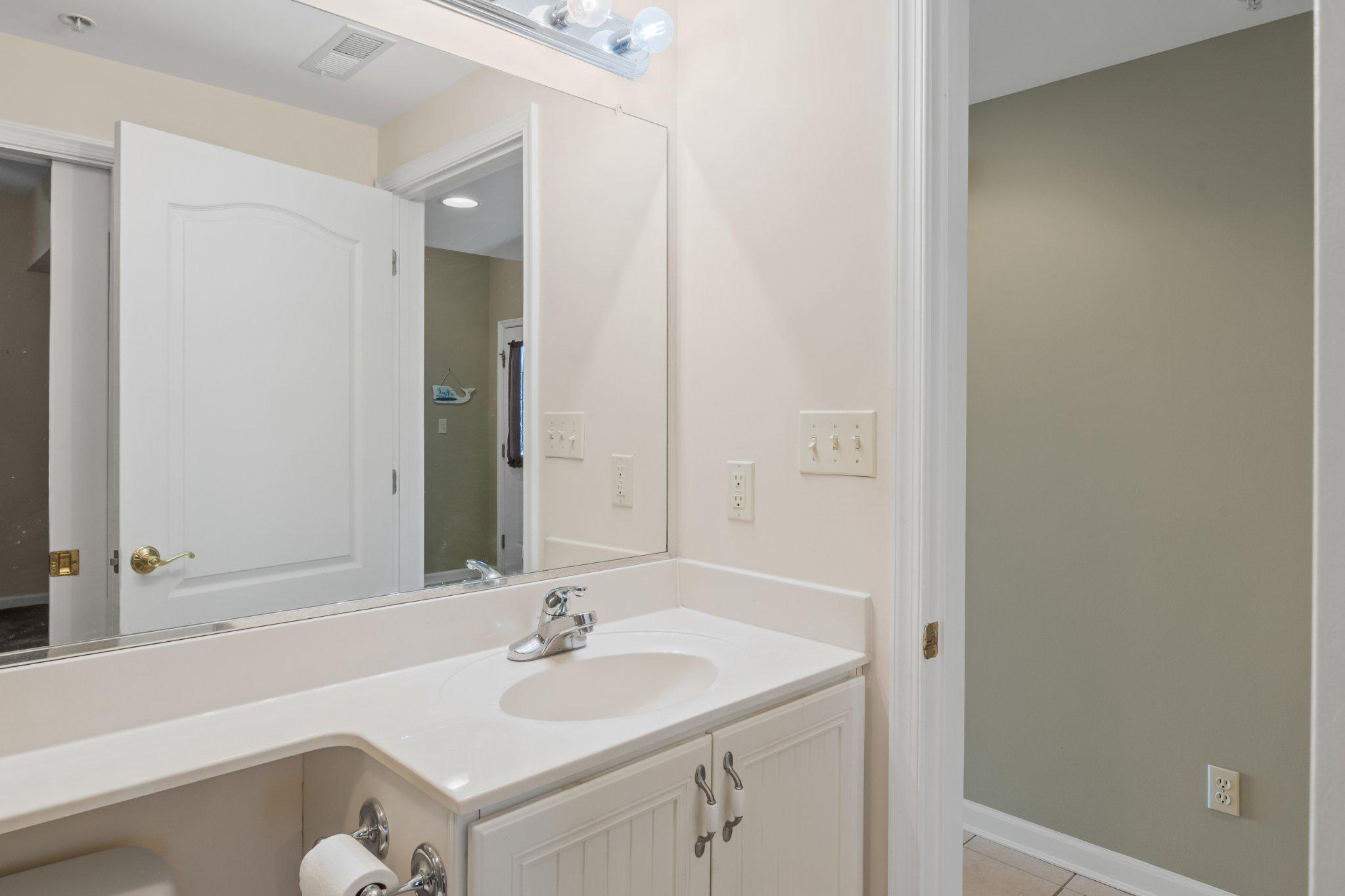 HARBOUR LIGHT CONDOS - Residential