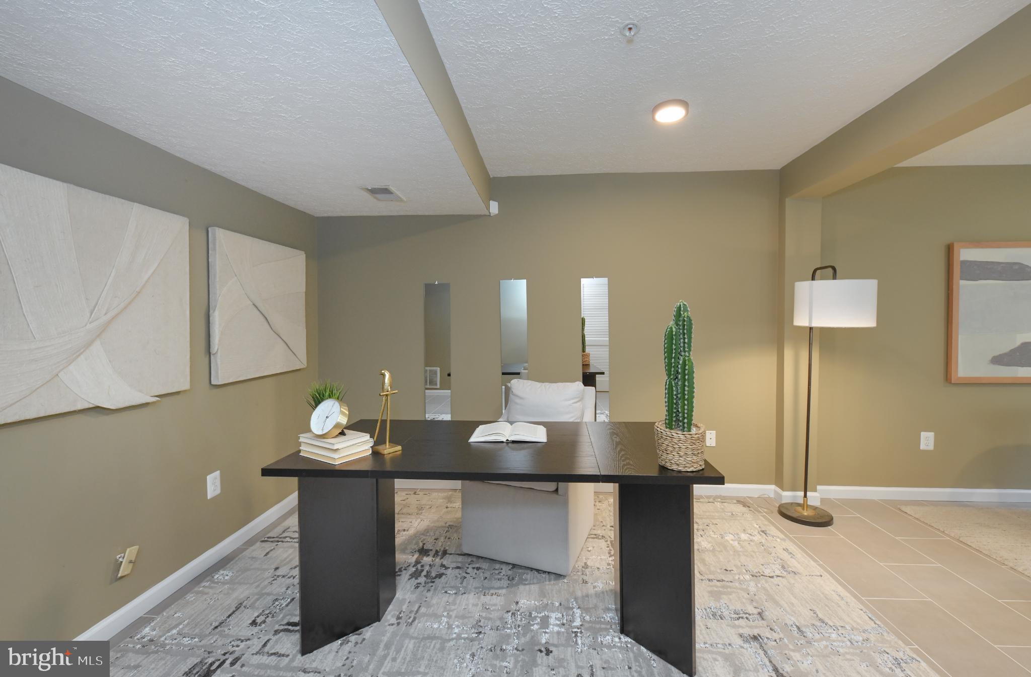 PERRY HALL FARMS - Residential Lease