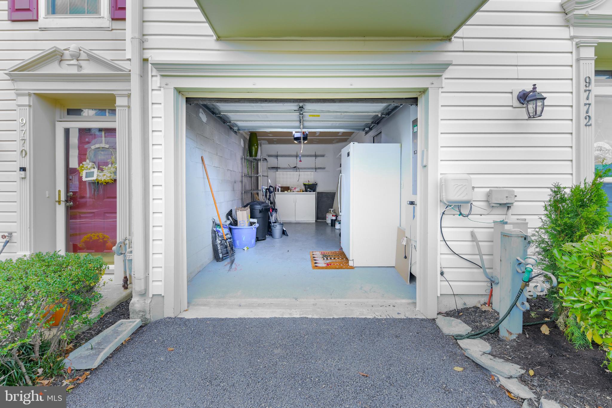 PERRY HALL FARMS - Residential Lease