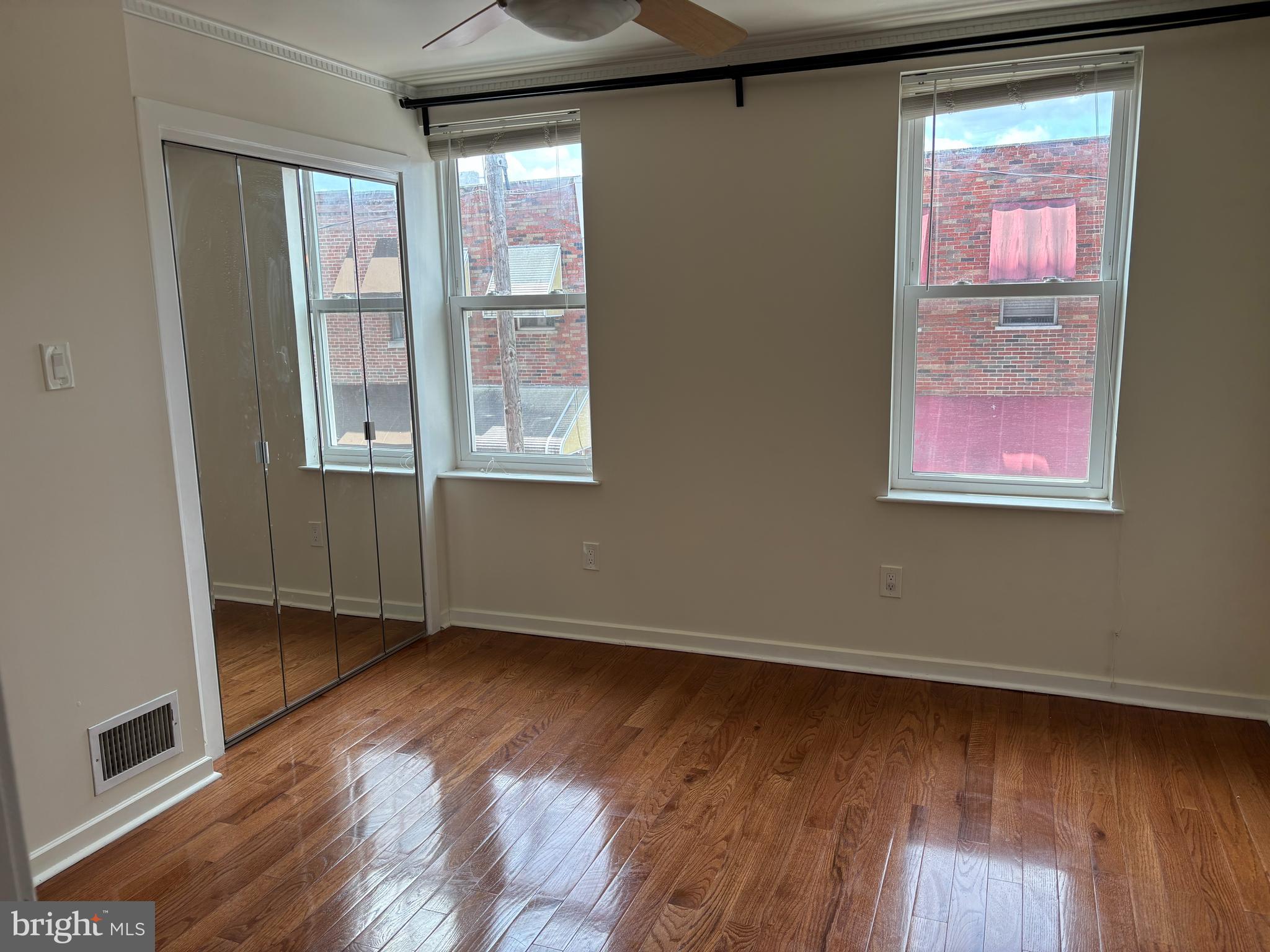 LOWER MOYAMENSING - Residential