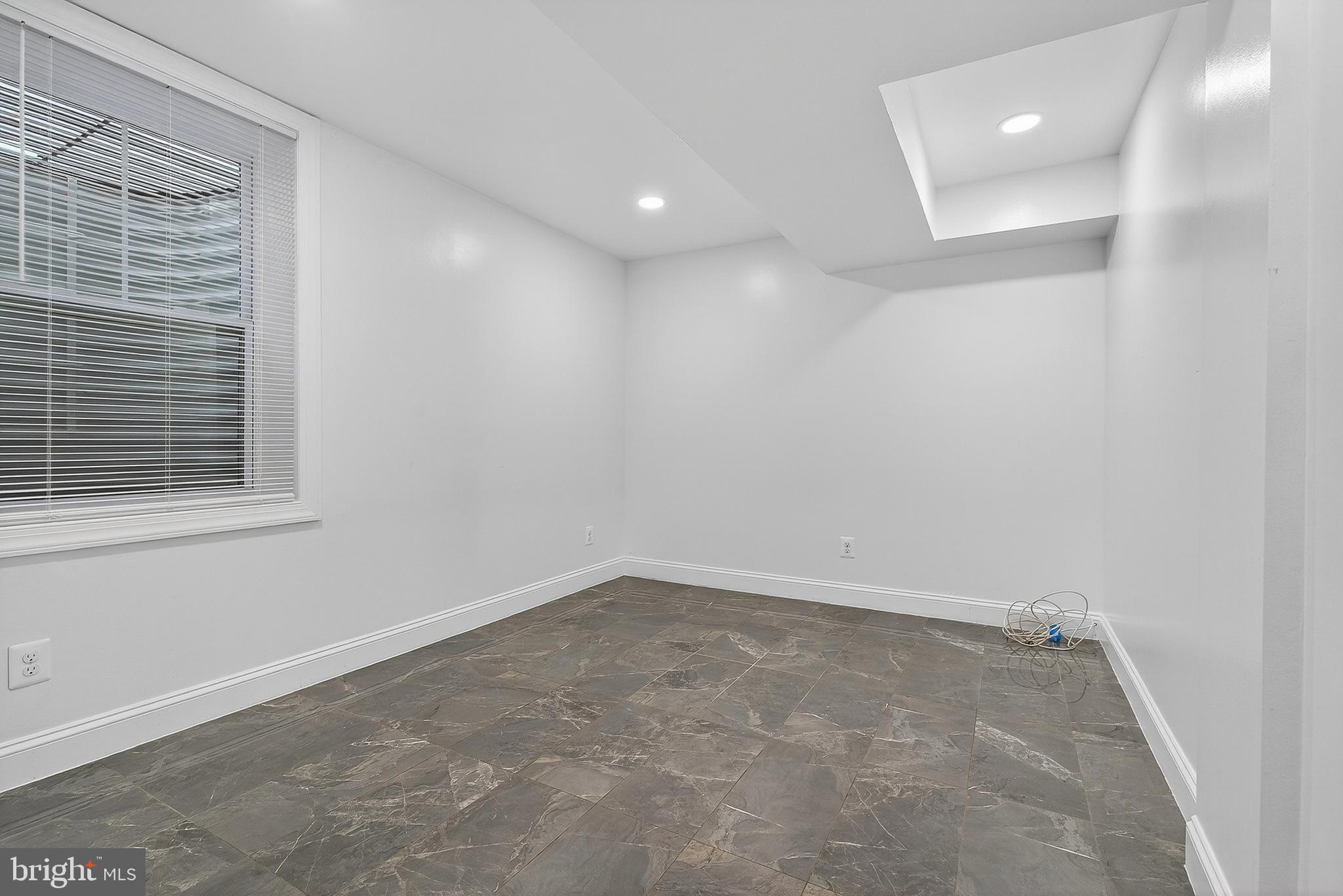 RITCHIE HEIGHTS - Residential