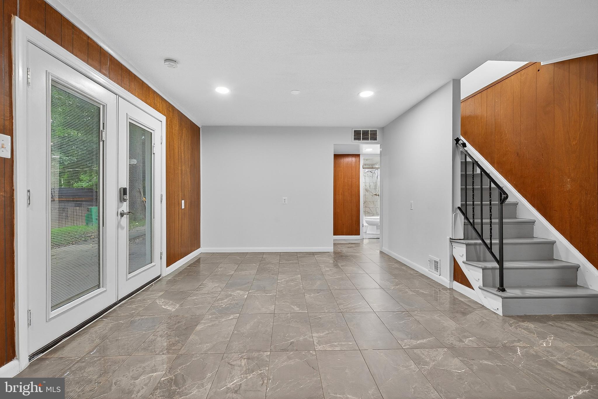 RITCHIE HEIGHTS - Residential