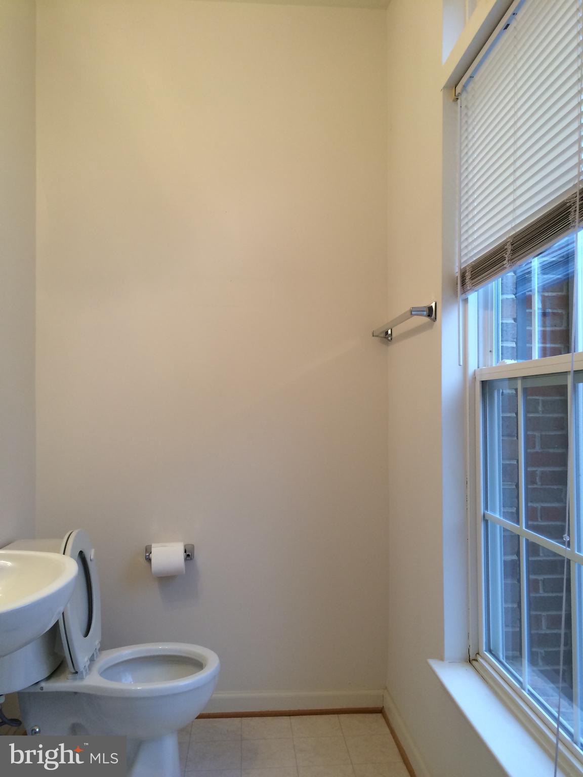 METRO PLACE AT DUNN LORING - Residential Lease