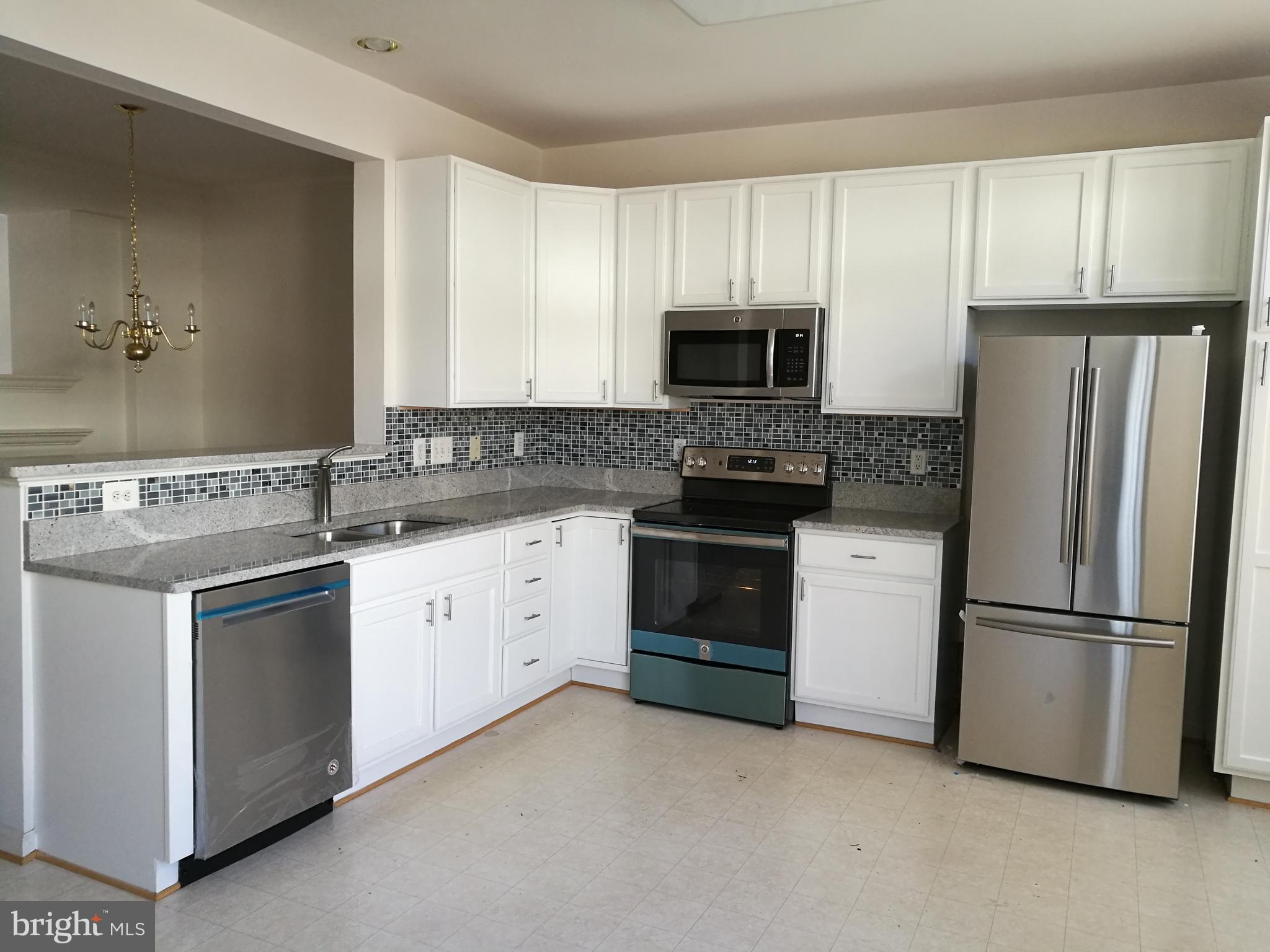 METRO PLACE AT DUNN LORING - Residential Lease