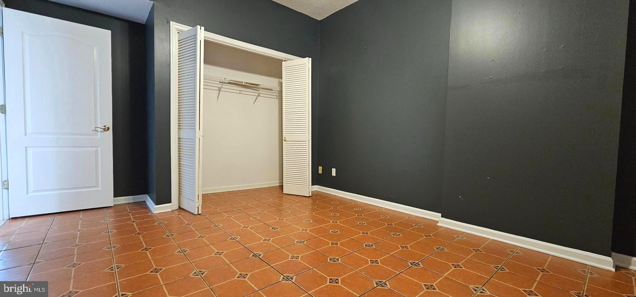 HARBOUR LIGHT CONDOS - Residential