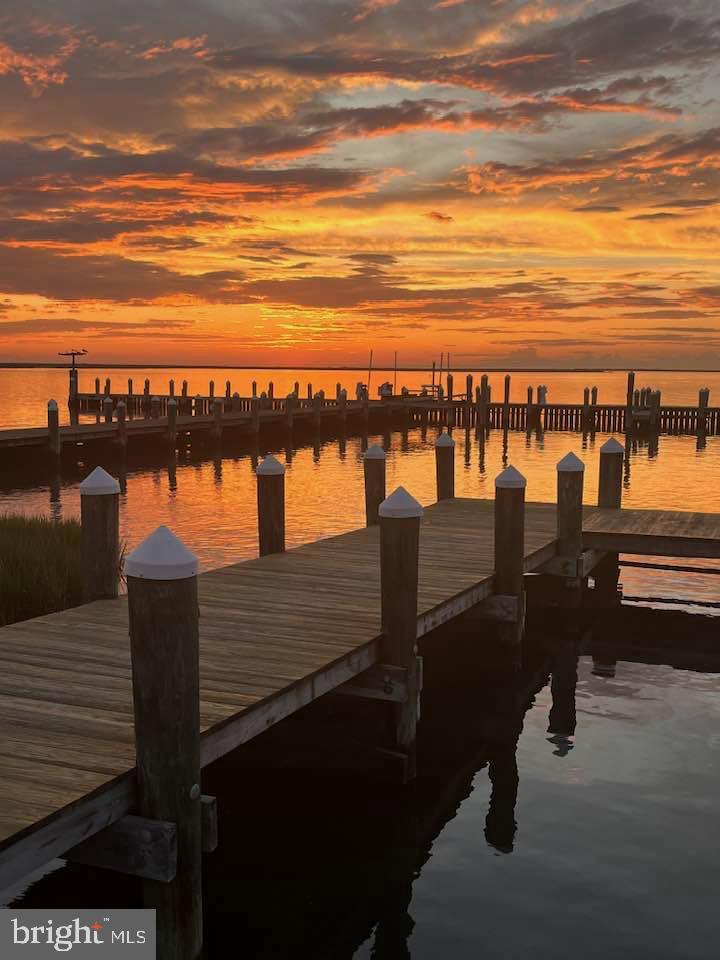 HARBOUR LIGHT CONDOS - Residential